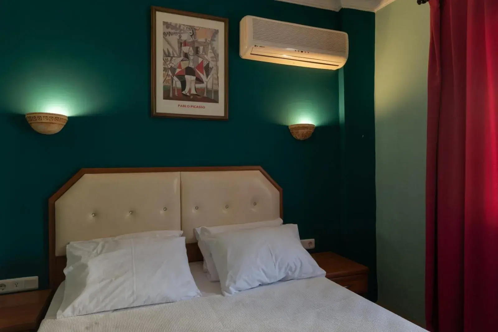 Bedroom, Bed in Rebetika Hotel