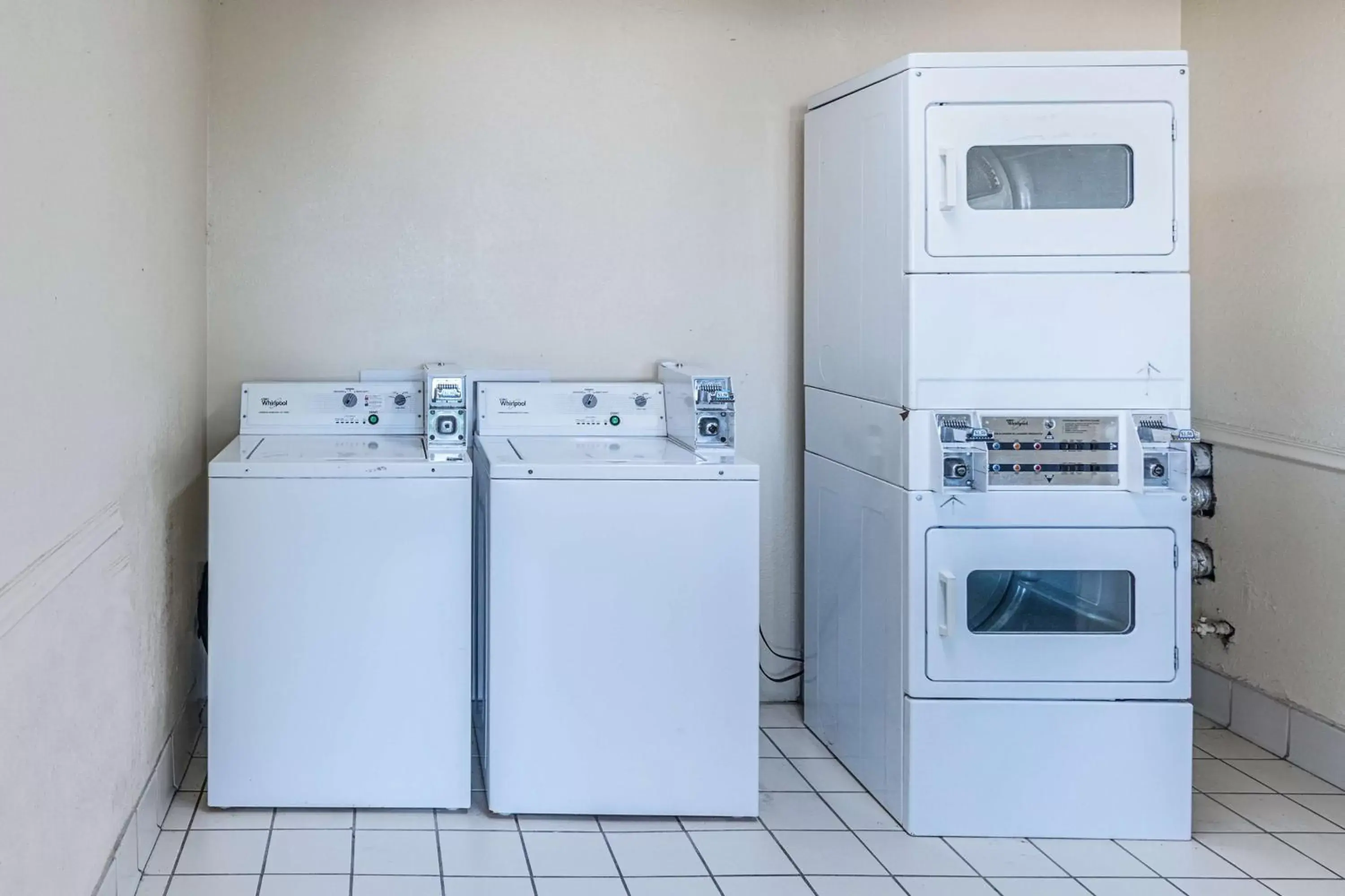 On site, Kitchen/Kitchenette in Motel 6-Lancaster, TX - DeSoto - Lancaster