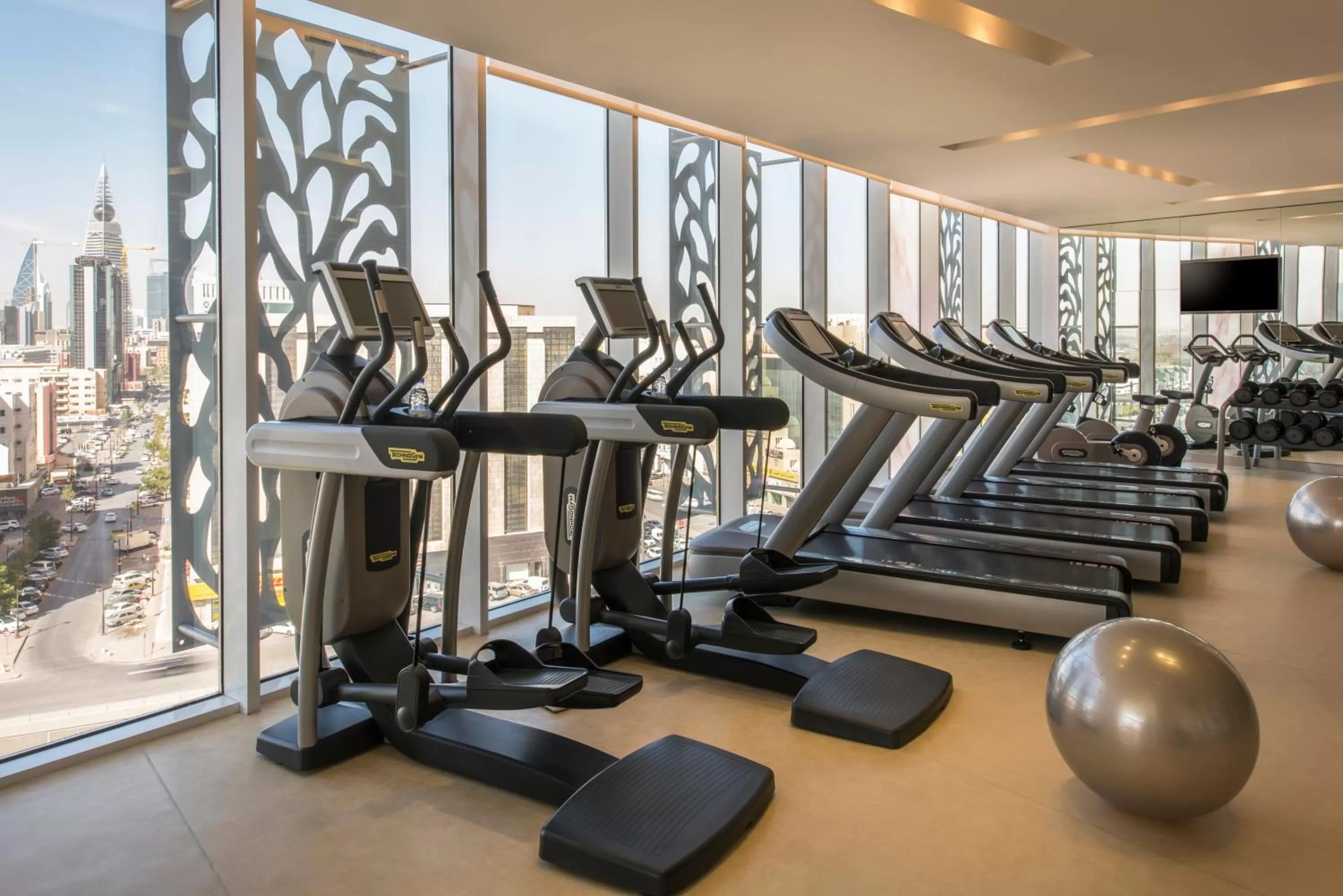 Fitness centre/facilities in Fraser Suites Riyadh