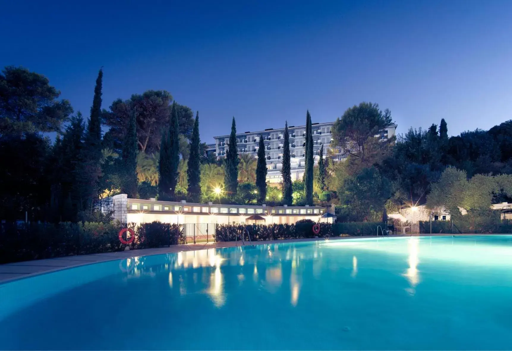 Facade/entrance, Swimming Pool in Parador de Cordoba