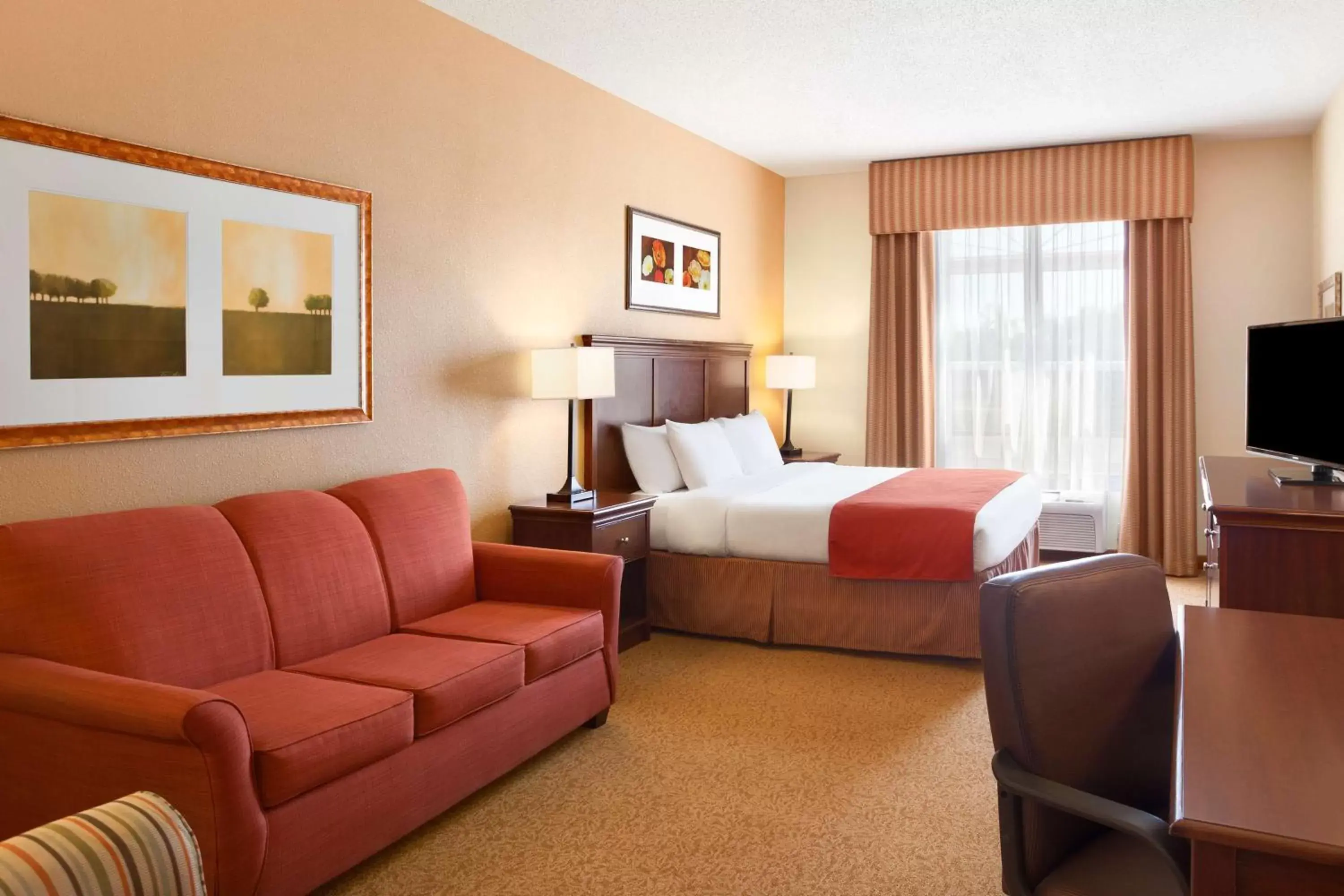 Photo of the whole room in Country Inn & Suites by Radisson, Lexington Park (Patuxent River Naval Air Station), MD