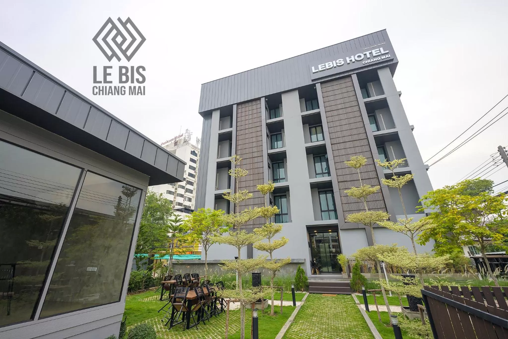 Property building in Le Bis Hotel