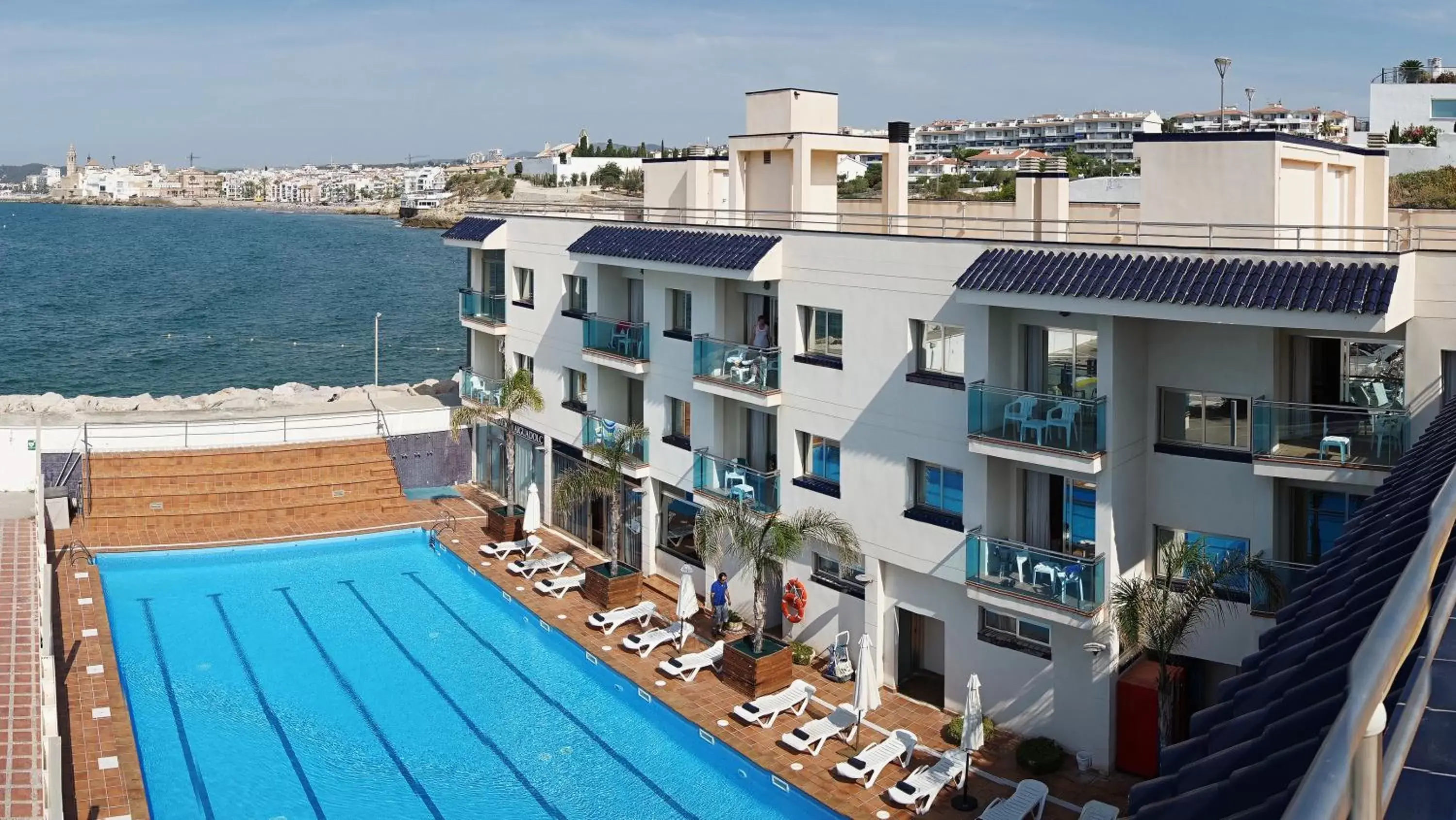 Bird's eye view, Pool View in Hotel Port Sitges