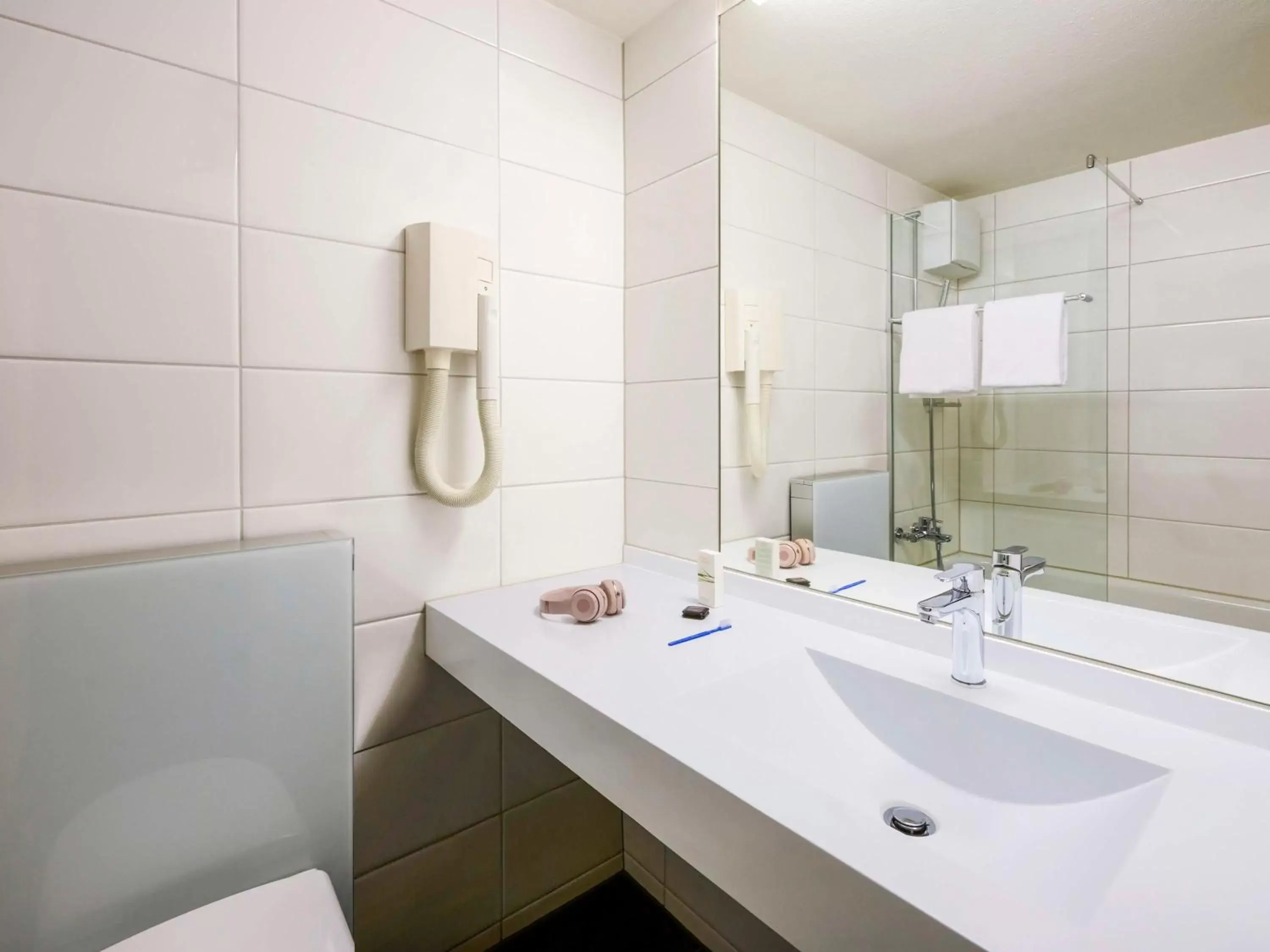 Bathroom in ibis Zurich Adliswil