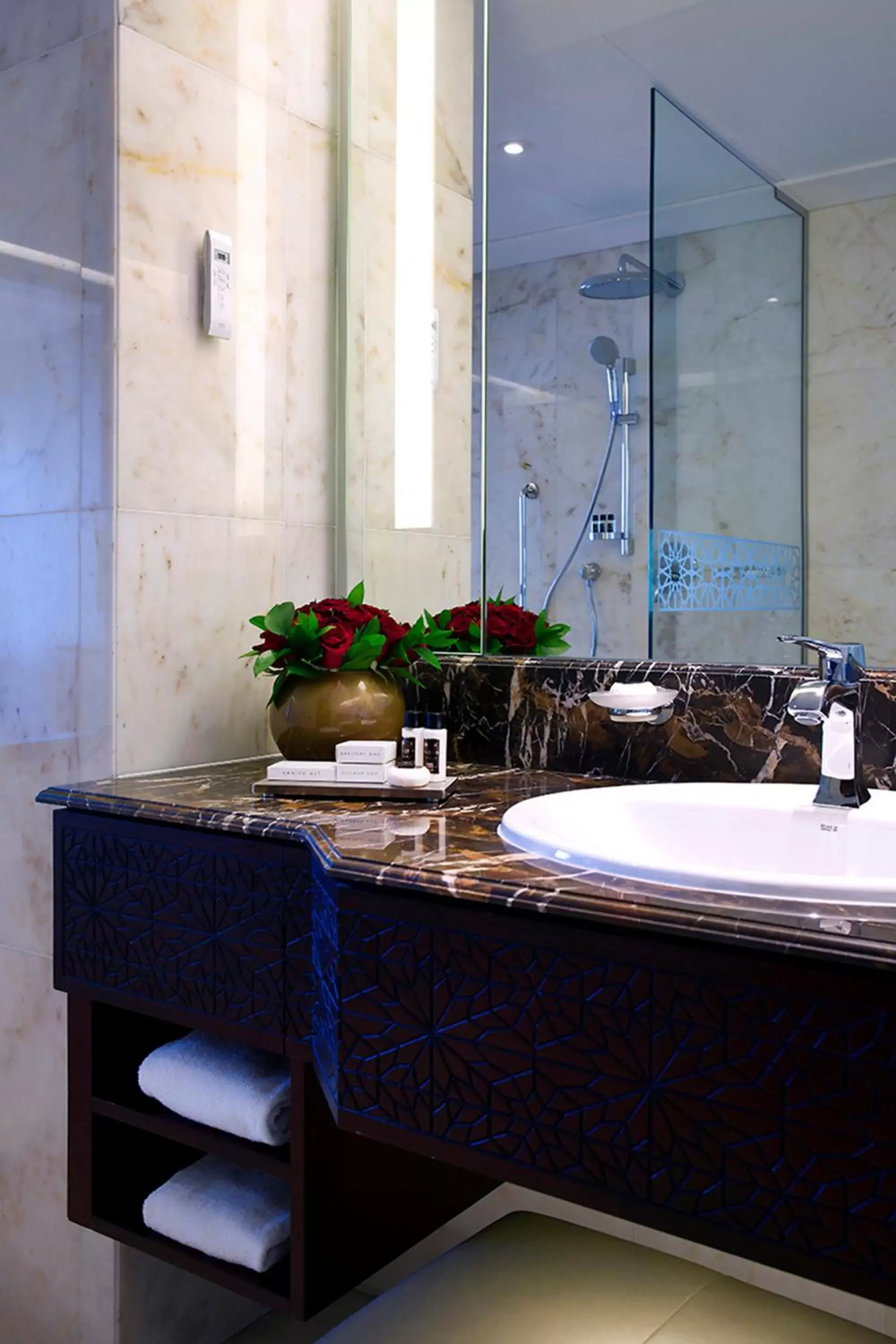 Bathroom in Bab Al Qasr Hotel