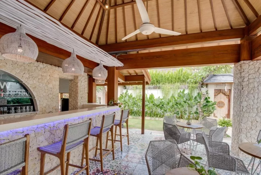Restaurant/places to eat, Lounge/Bar in Puspa Ayu Villas & Apartments