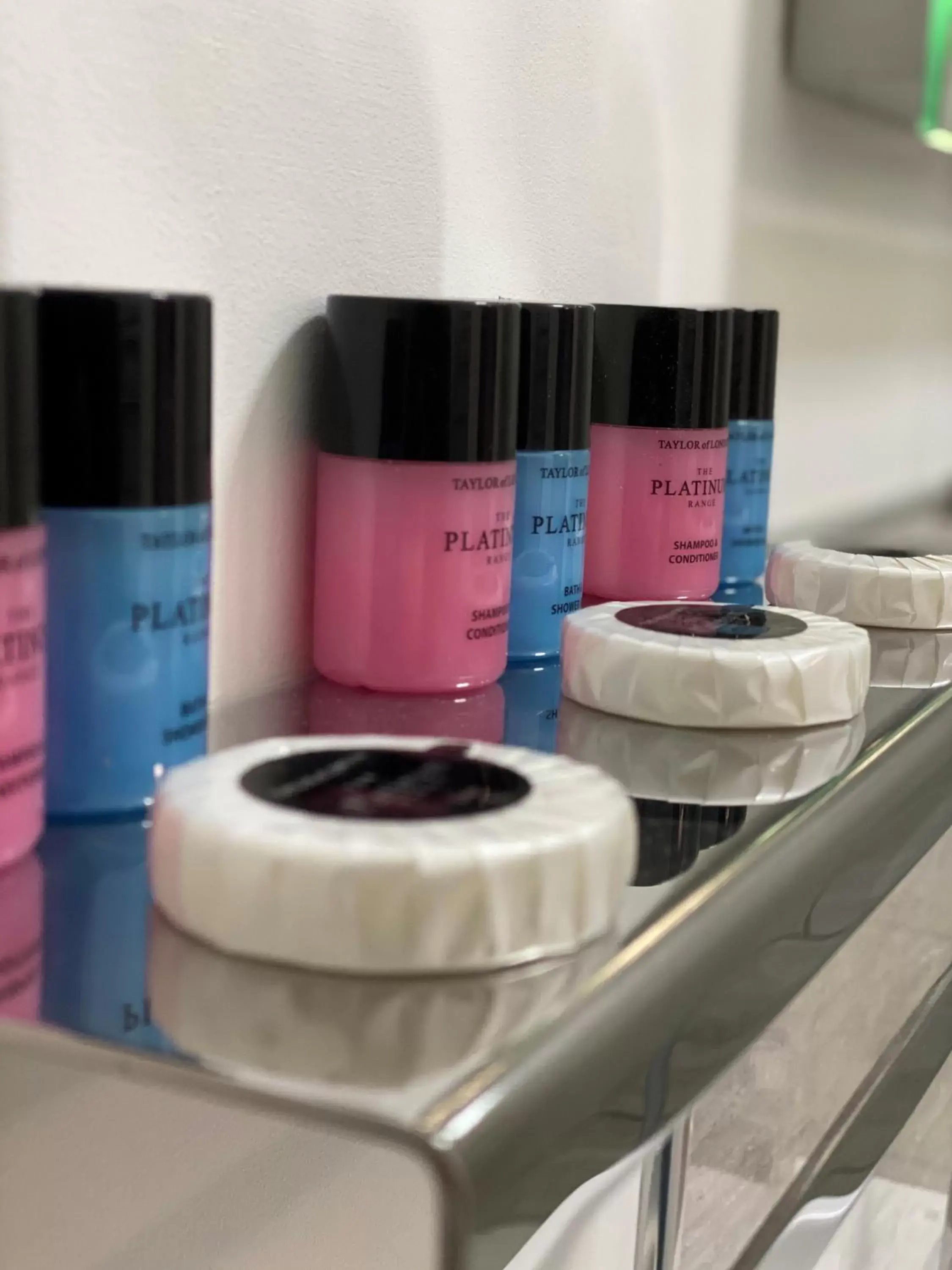 Deluxe Triple Room in The Charles Hotel Deluxe Triple Room in The Charles Hotel