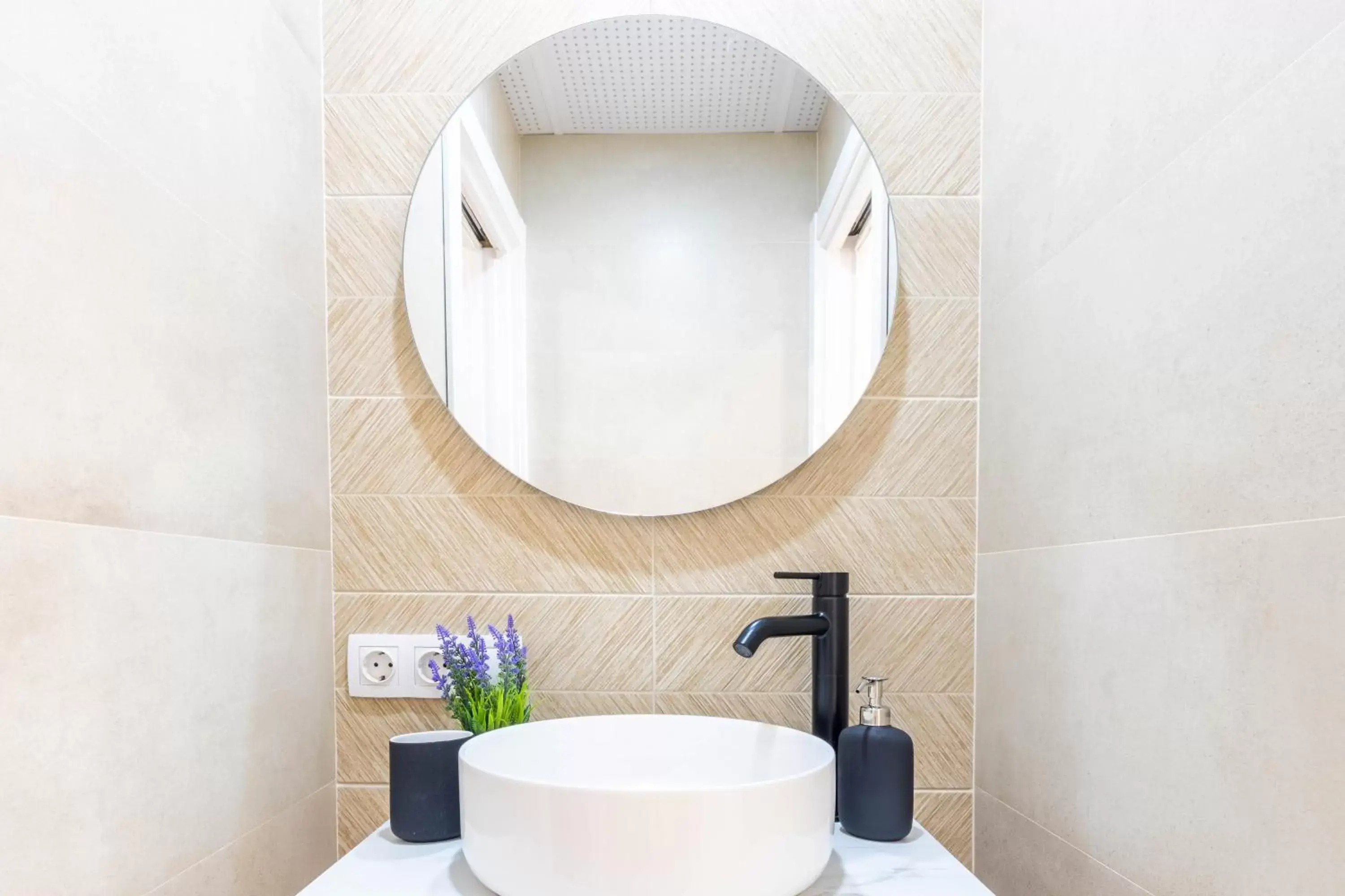 Bathroom in Apartamentos Alnatur