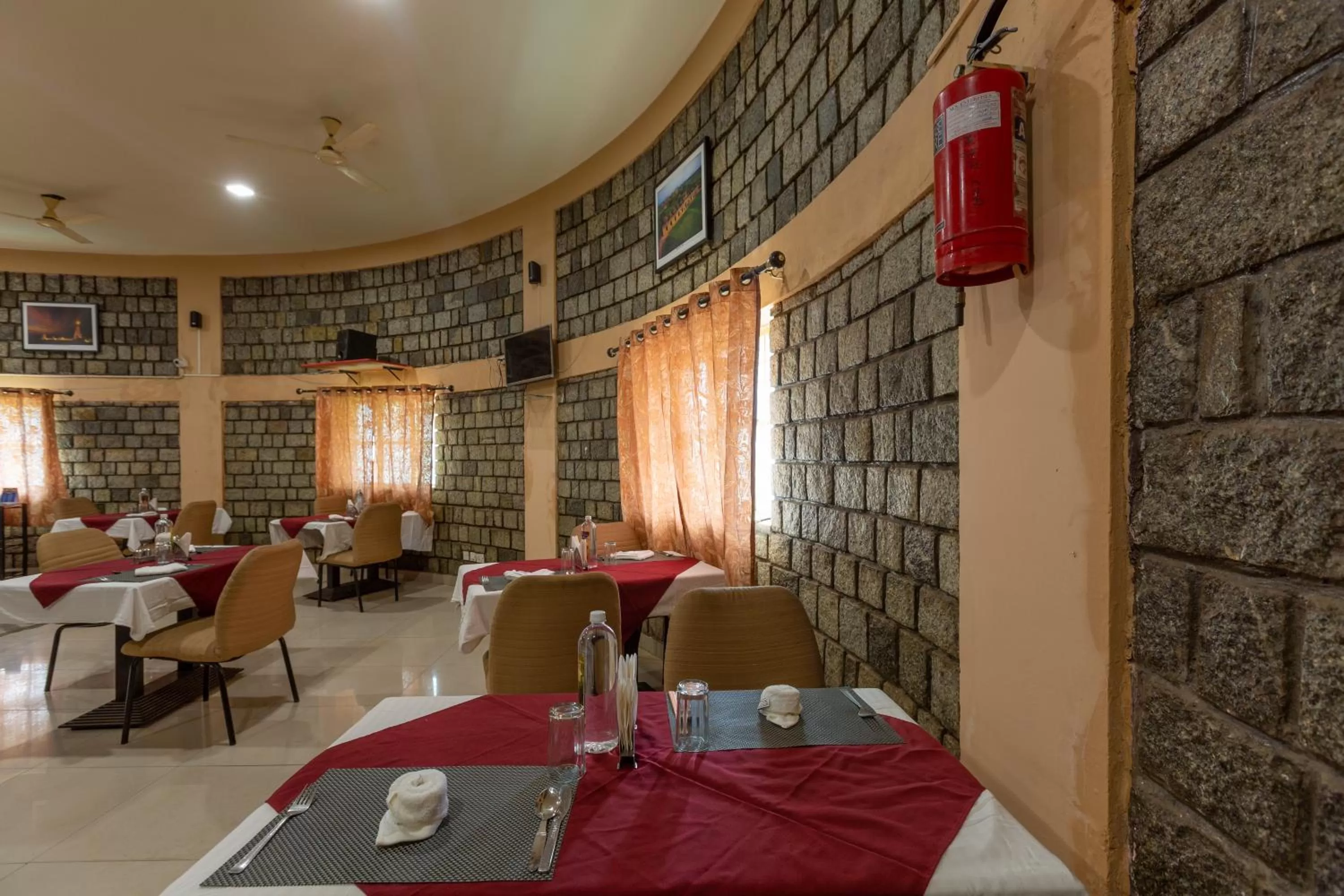 KSTDC Mayura Durg Chitradurga