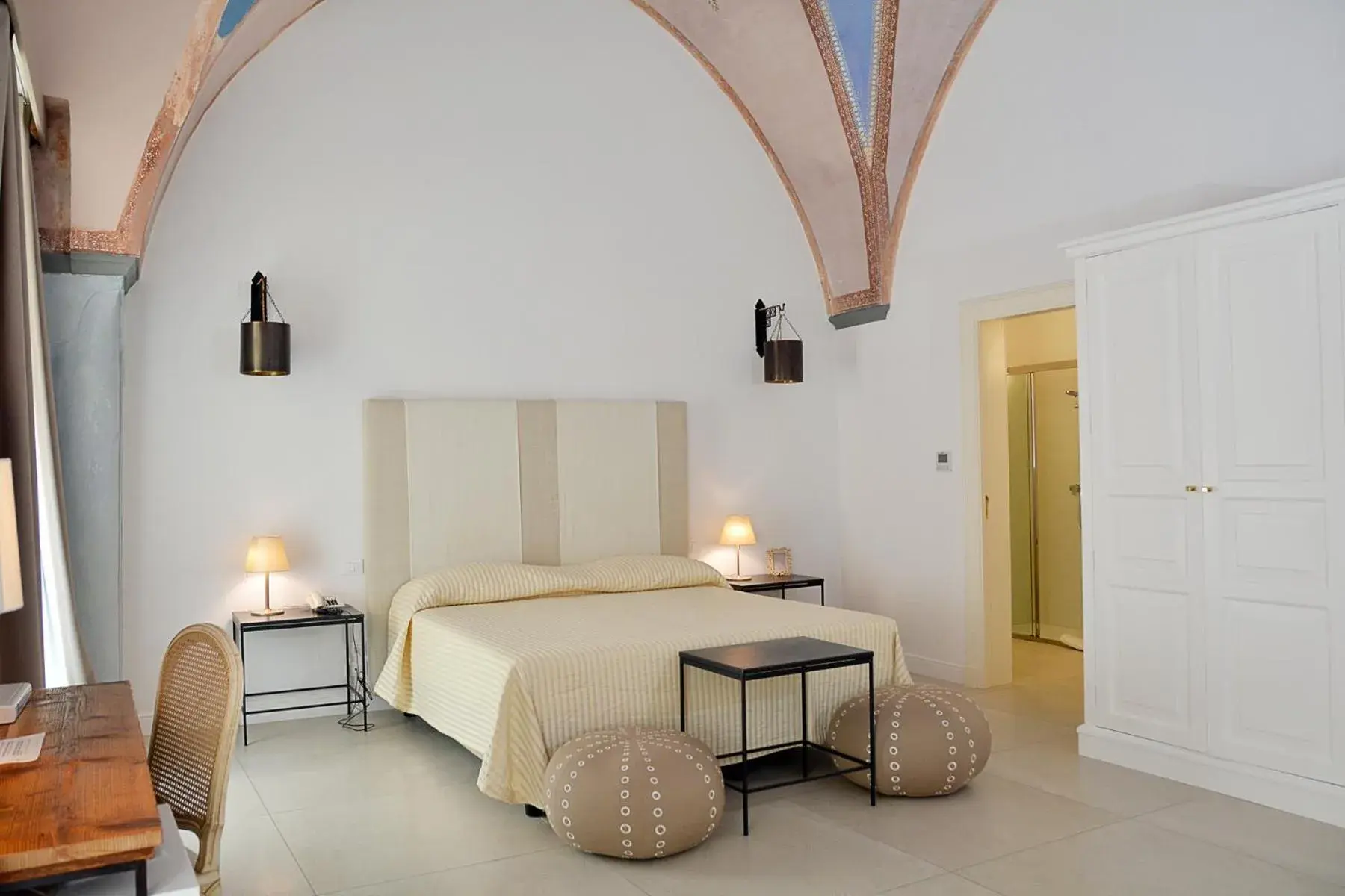 Photo of the whole room, Bed in Relais Corte Palmieri & Il Chiostro - Residenza d'epoca