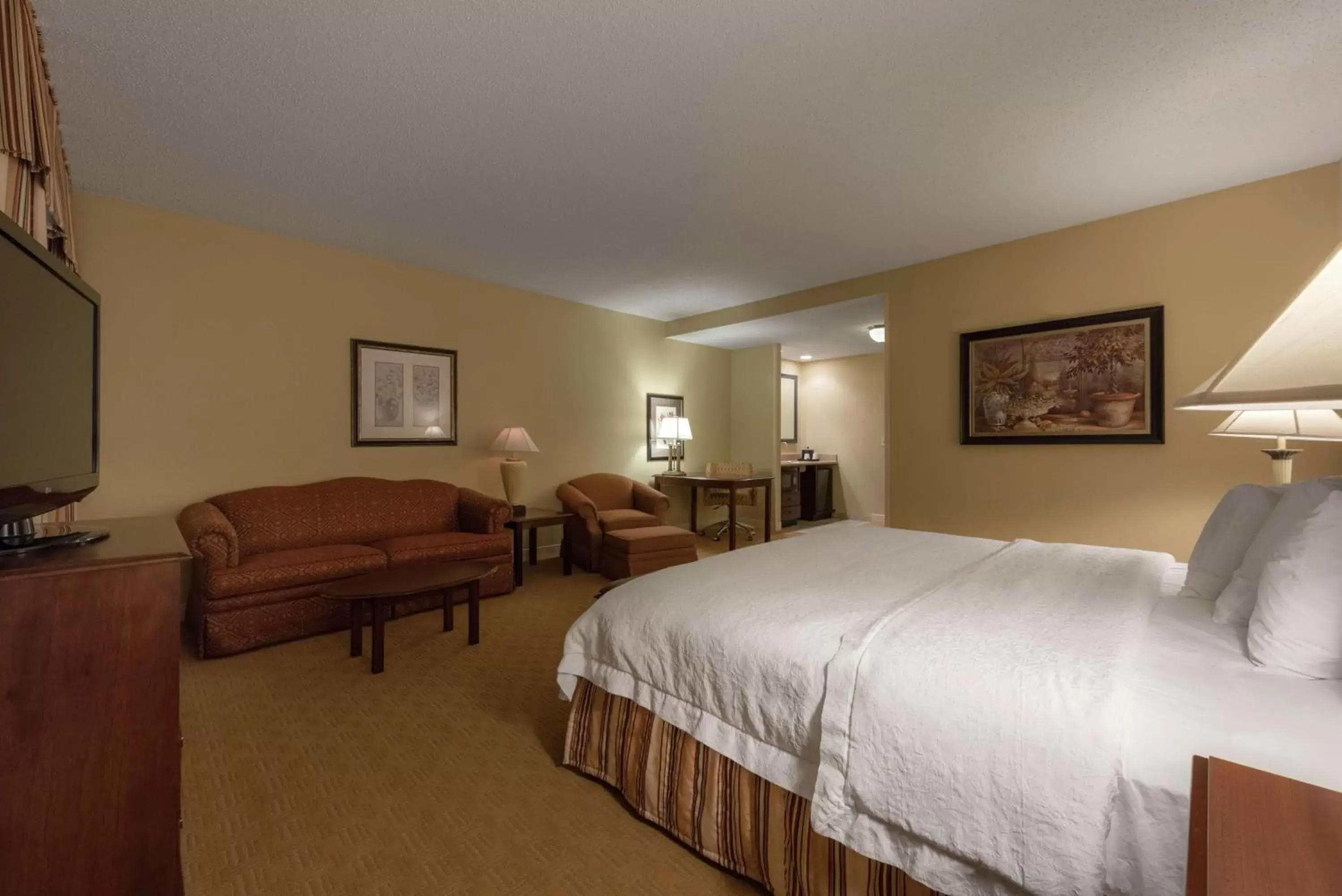 Bedroom, Bed in Hampton Inn & Suites - Vicksburg