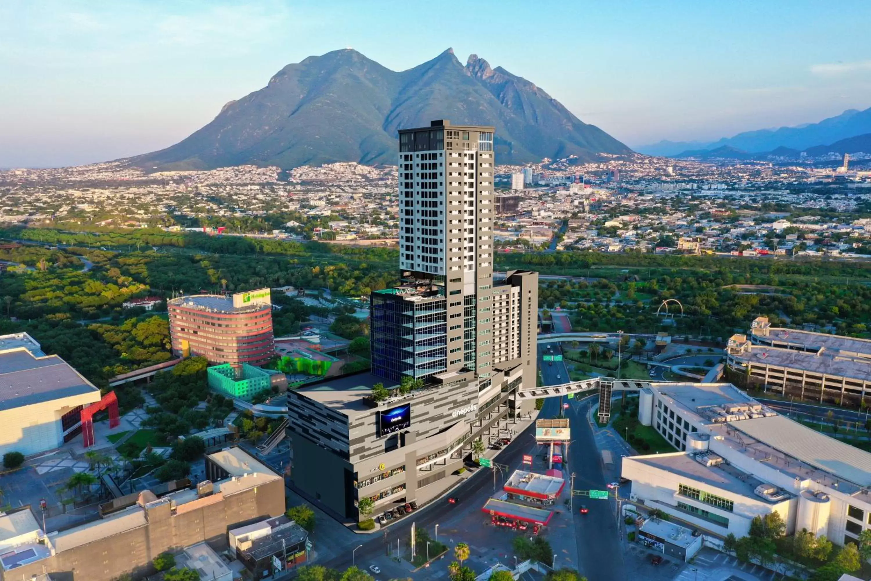 Bird's eye view, Bird's-eye View in Holiday Inn Express - Monterrey - Fundidora, an IHG Hotel