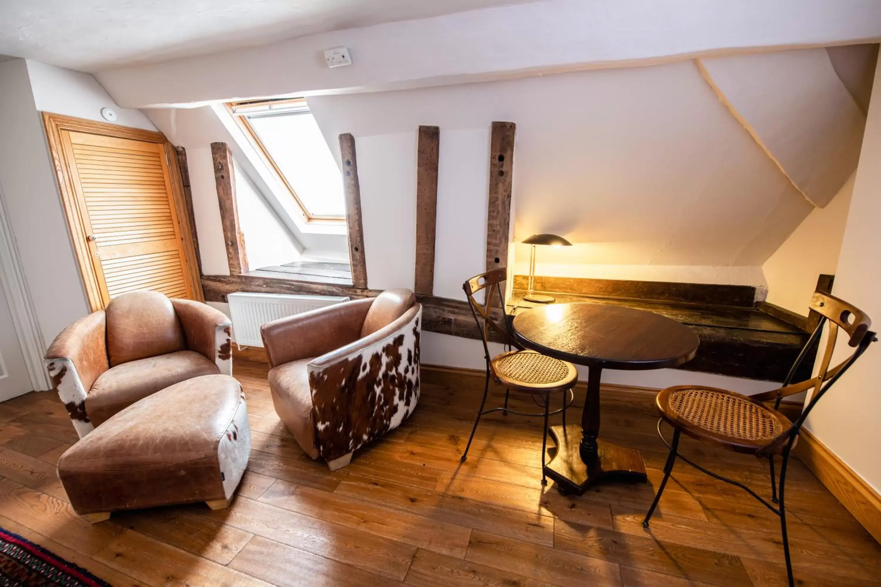 Living room, Seating Area in RHUBARB at Drapers Hall