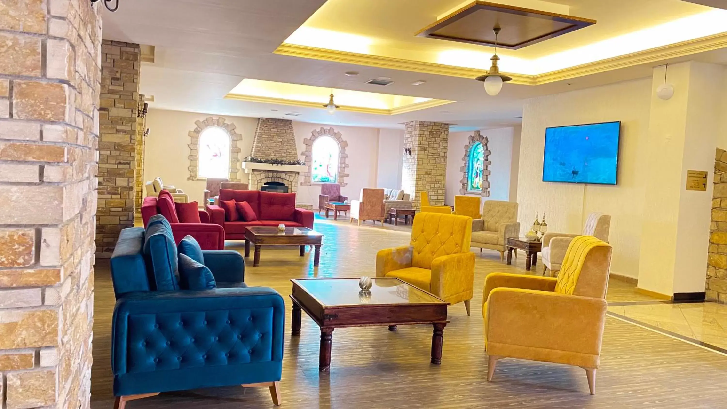 Communal lounge/ TV room in Navarria Blue Hotel