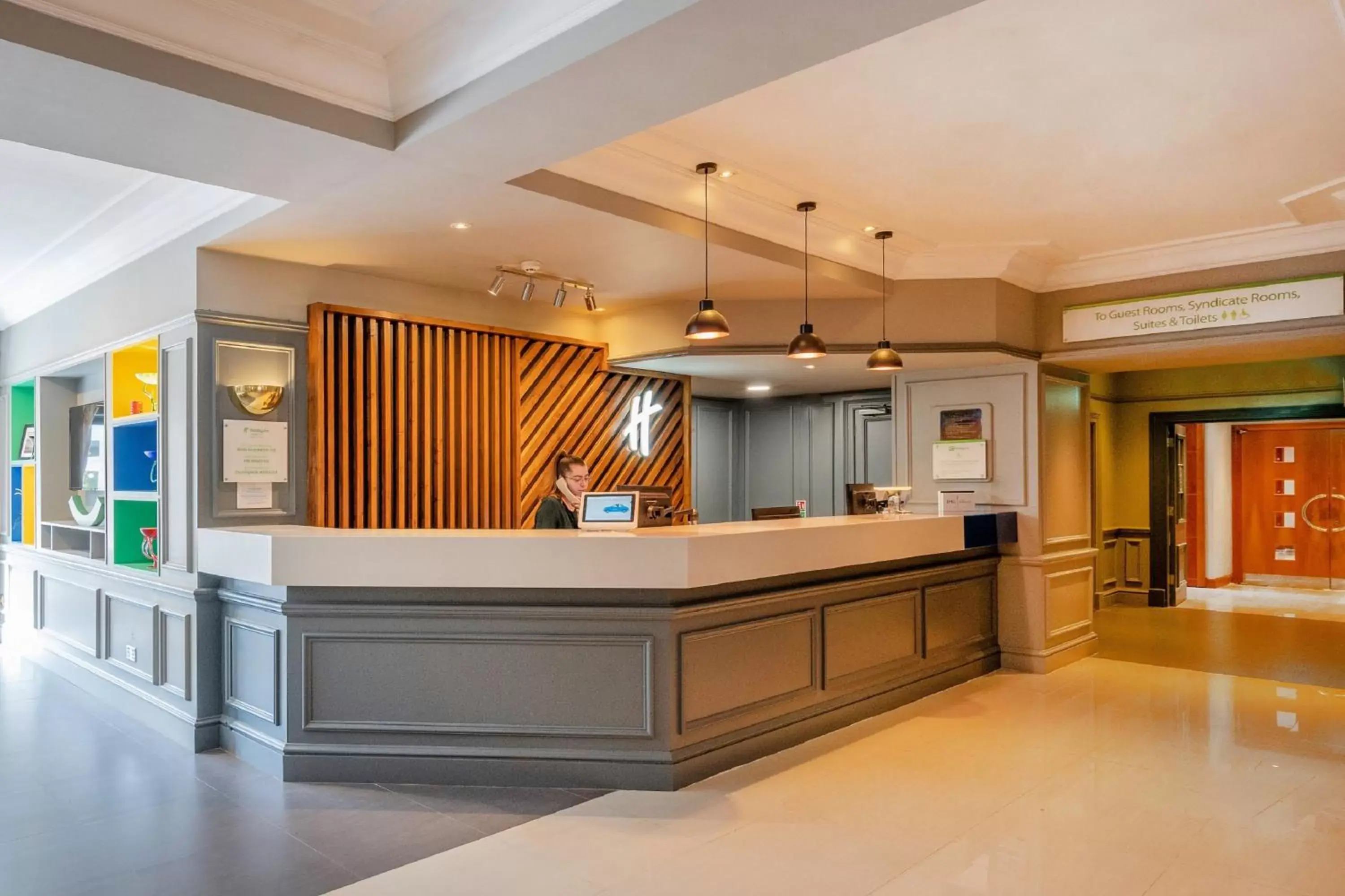 Property building, Lobby/Reception in Holiday Inn Maidstone-Sevenoaks, an IHG Hotel