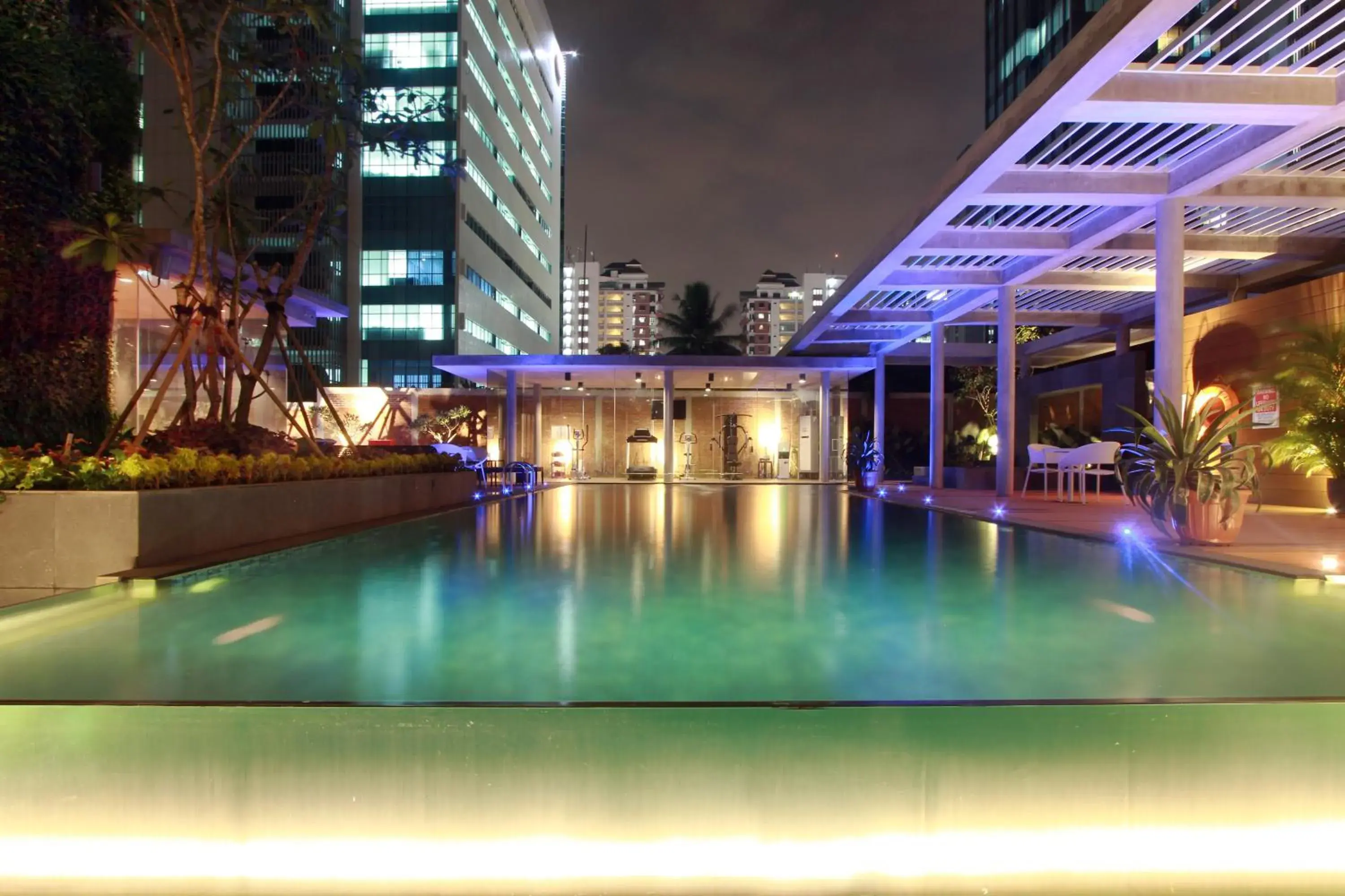 Swimming Pool in Ra Premiere Simatupang Jakarta