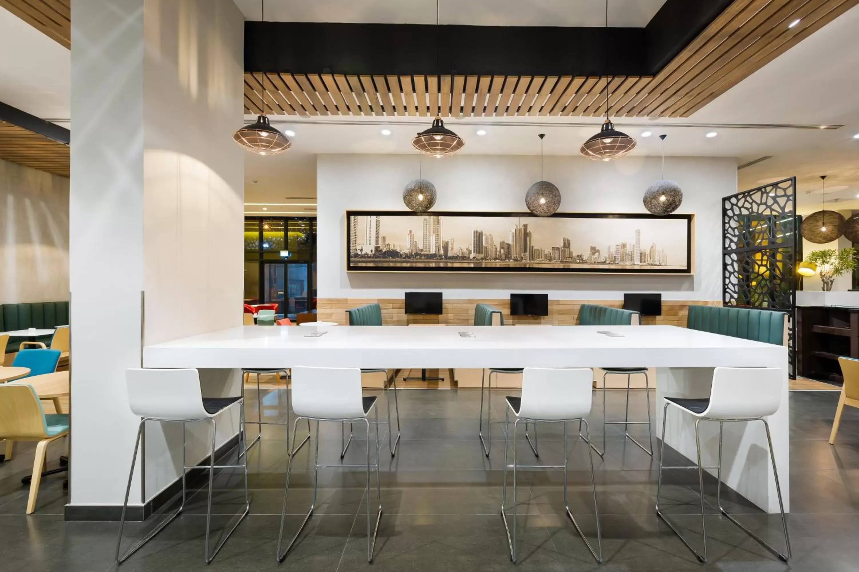 Lobby or reception in Holiday Inn Panama Distrito Financiero, an IHG Hotel