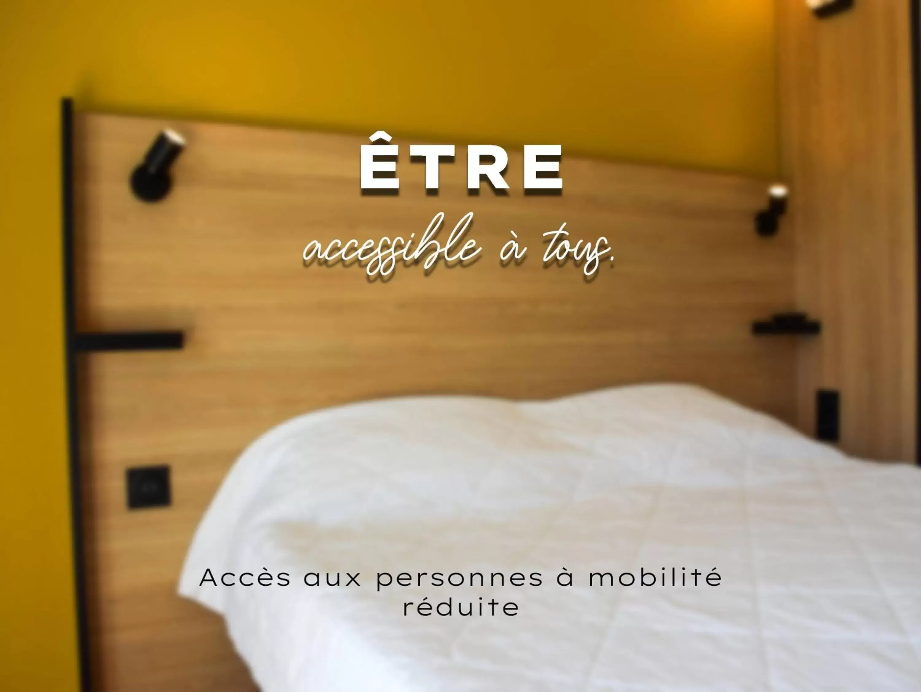 Text overlay, Bed in Premiere Classe Rodez