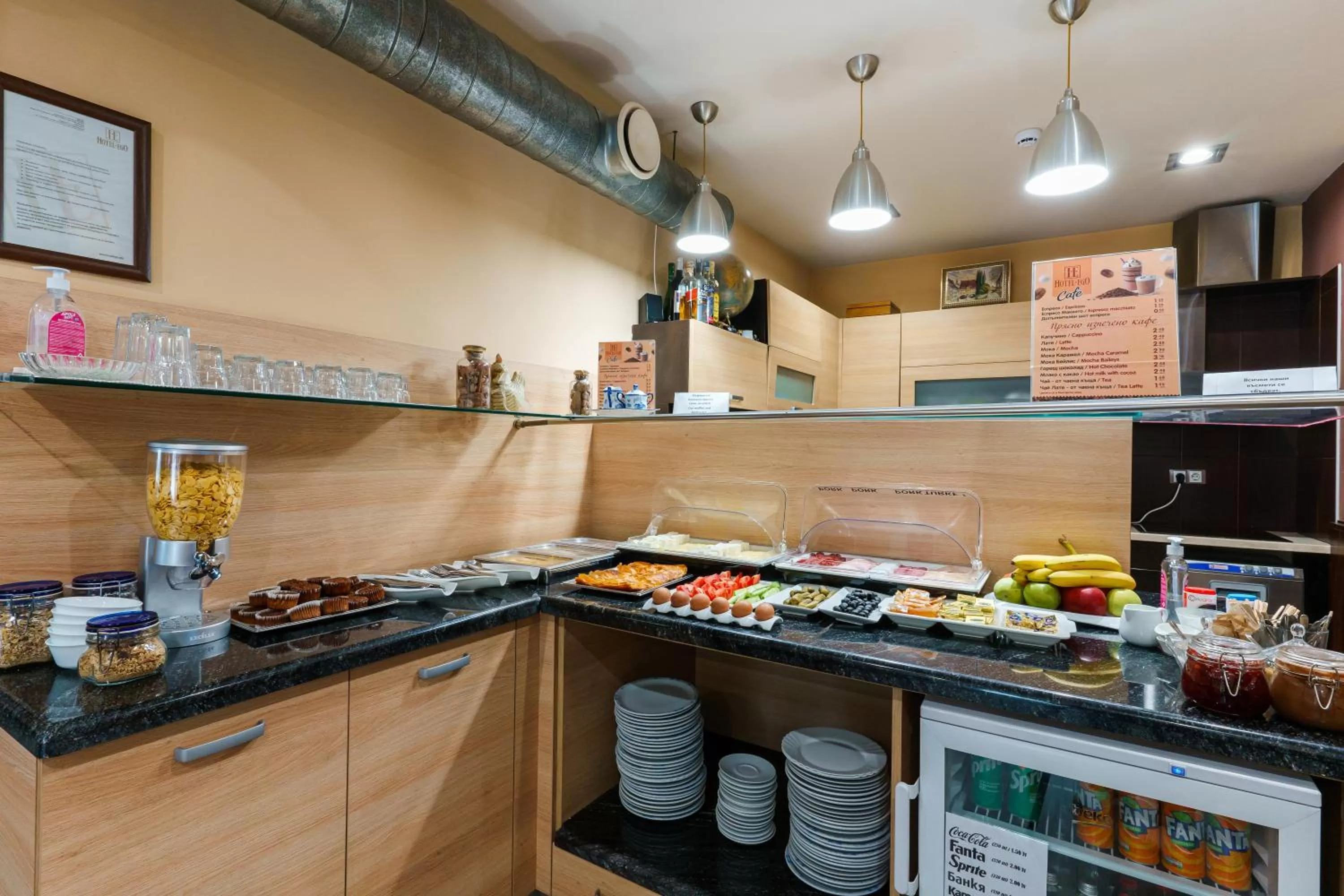 Food and drinks in Hotel Ego - Free Parking - Top Central Location