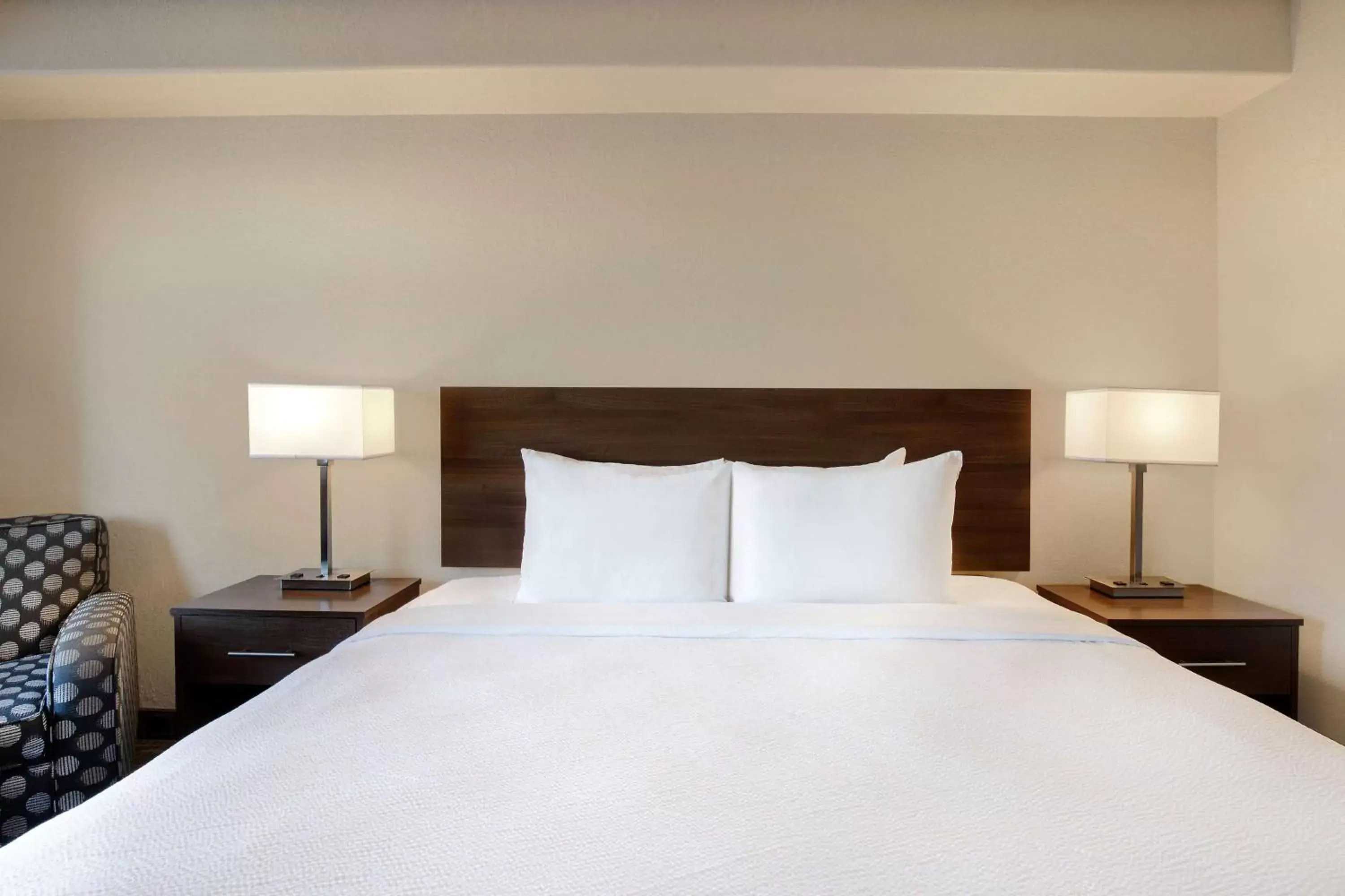 Photo of the whole room, Bed in Days Inn & Suites by Wyndham Yorkton Photo of the whole room, Bed in Days Inn & Suites by Wyndham Yorkton