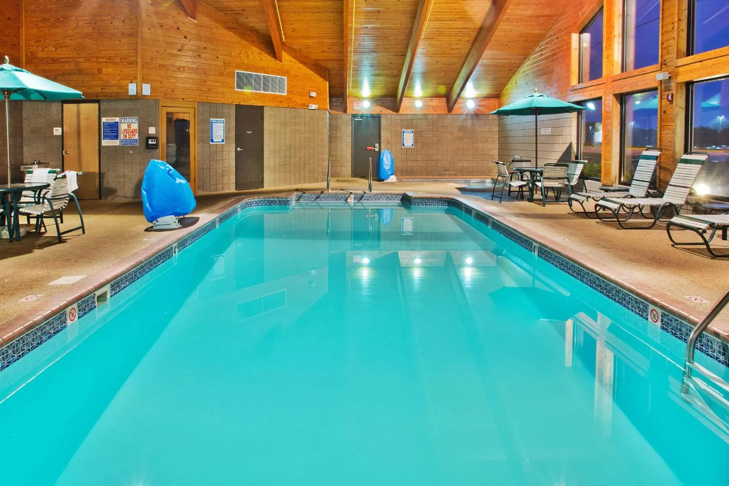 Swimming Pool in AmericInn by Wyndham Kearney