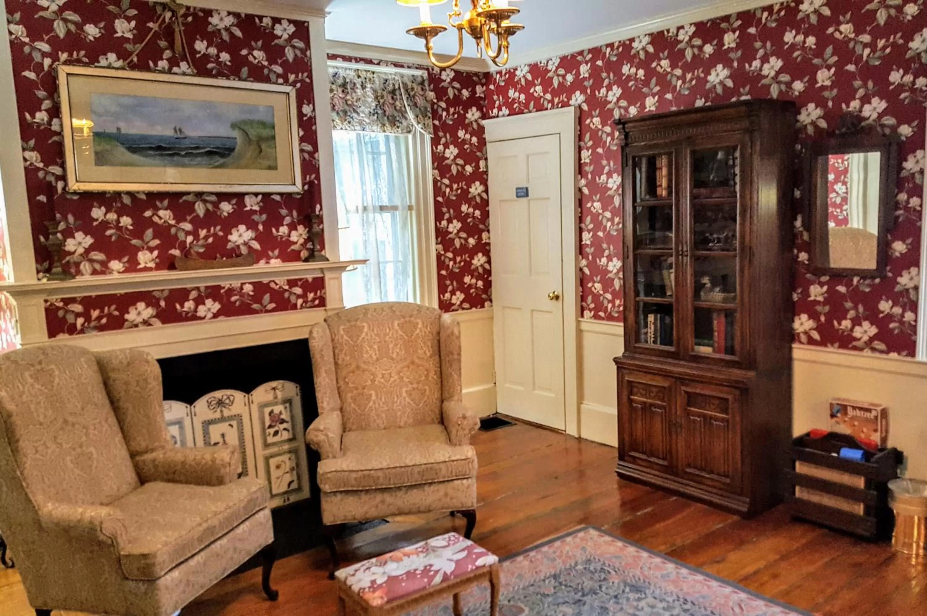 Property building in Clark Currier Inn