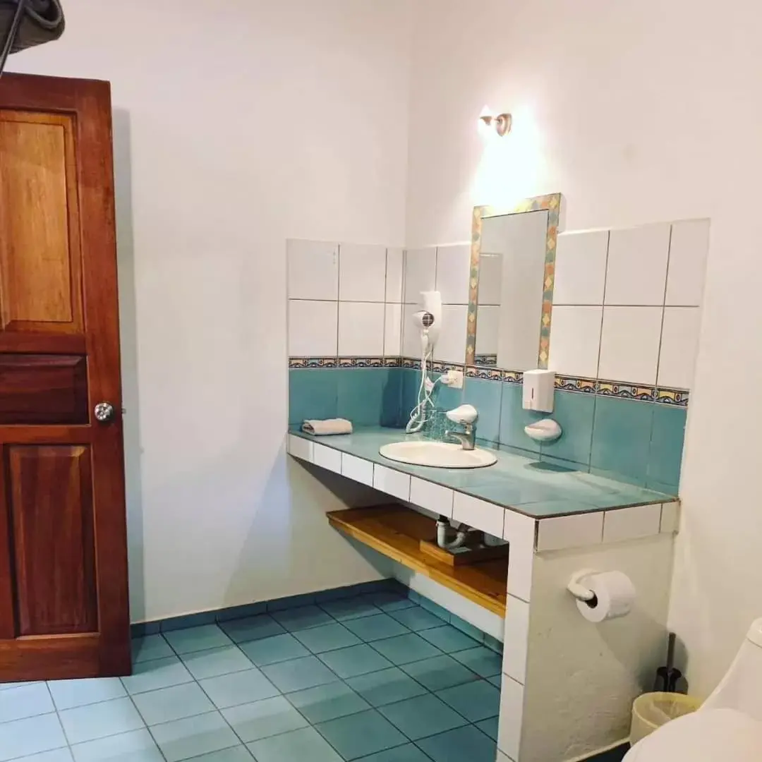 Shower, Bathroom in Villas Macondo