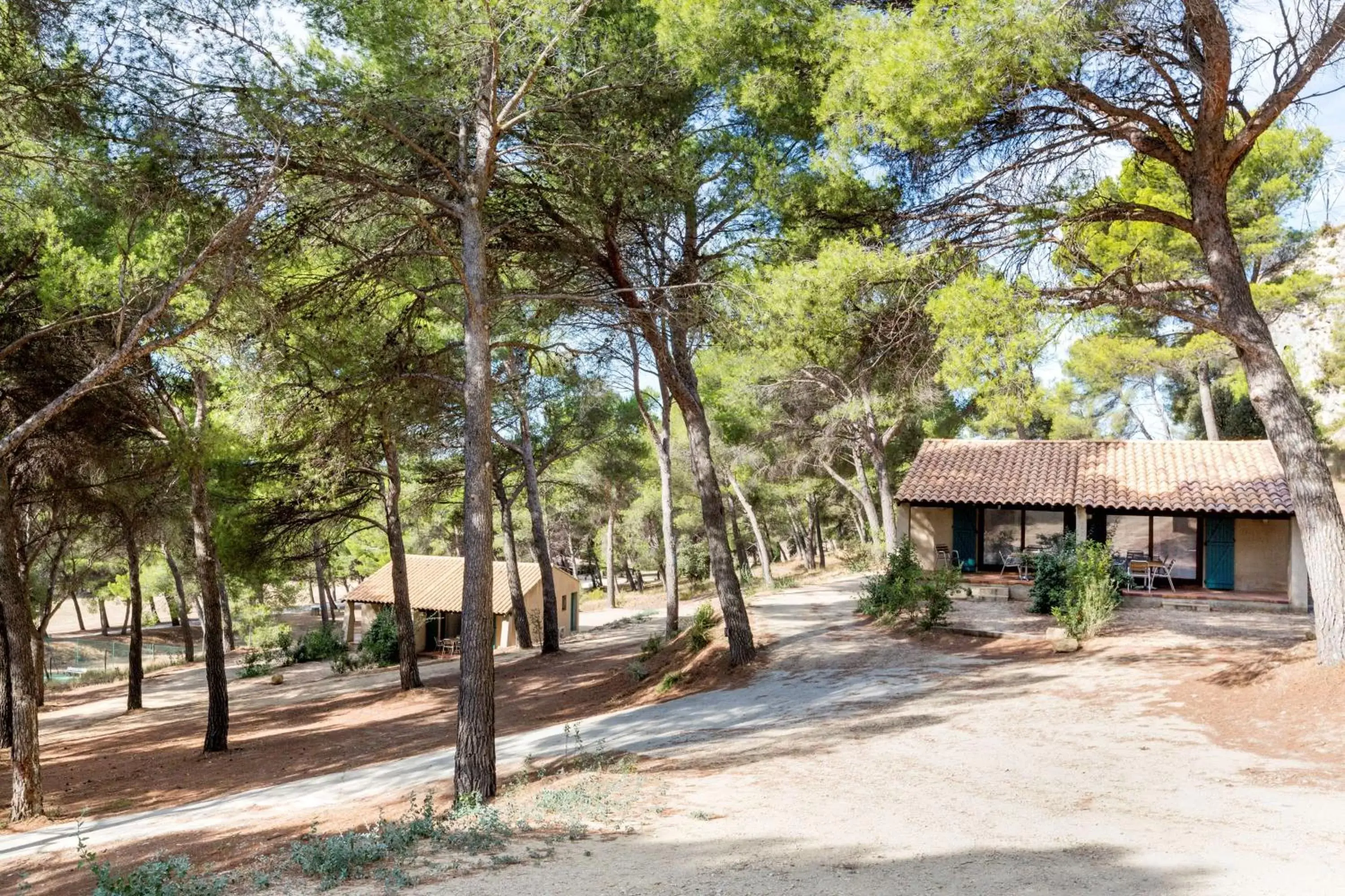 Property building in Best Western Domaine de Roquerousse Property building in Best Western Domaine de Roquerousse