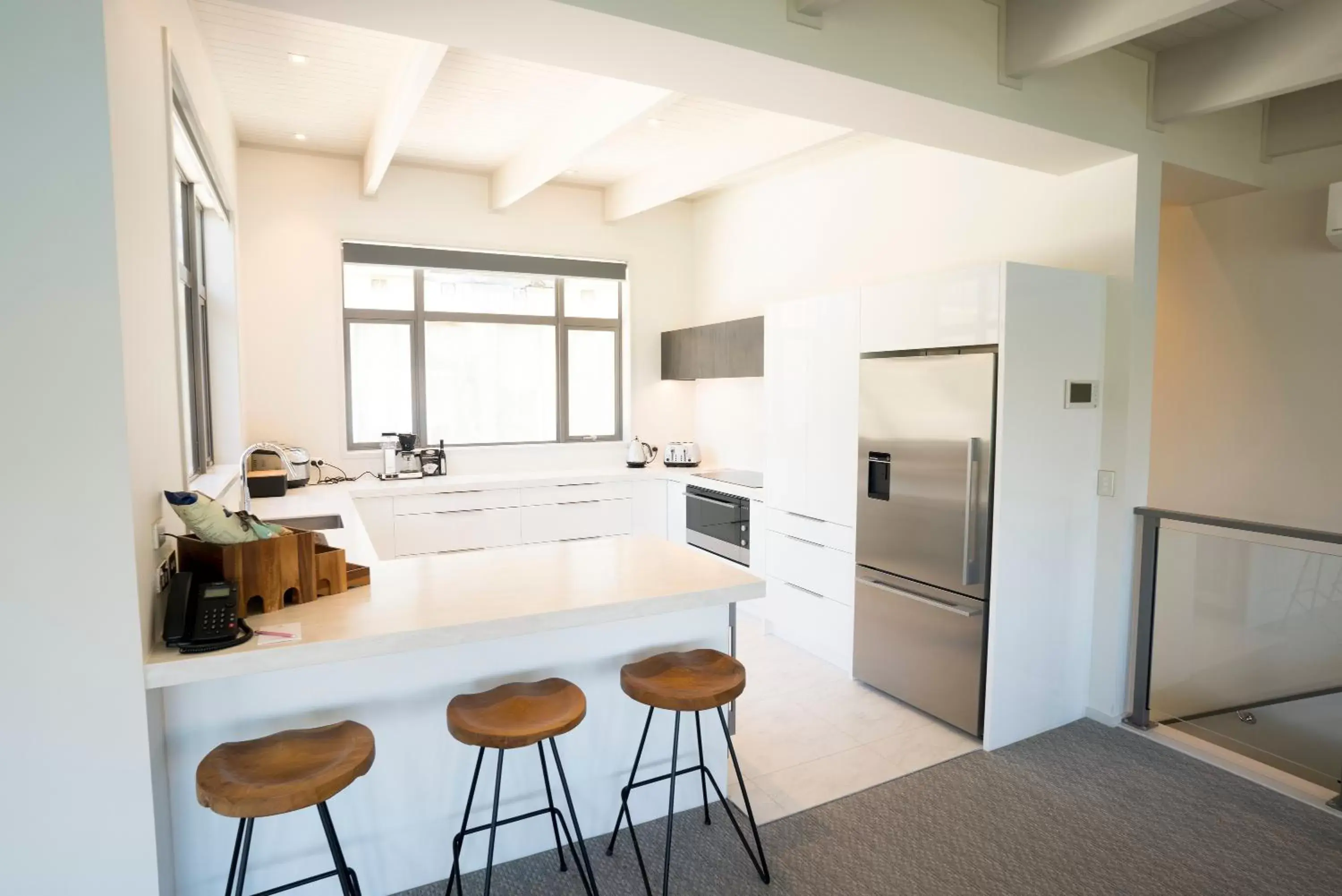 Dining area, Kitchen/Kitchenette in The Rees Hotel & Luxury Apartments