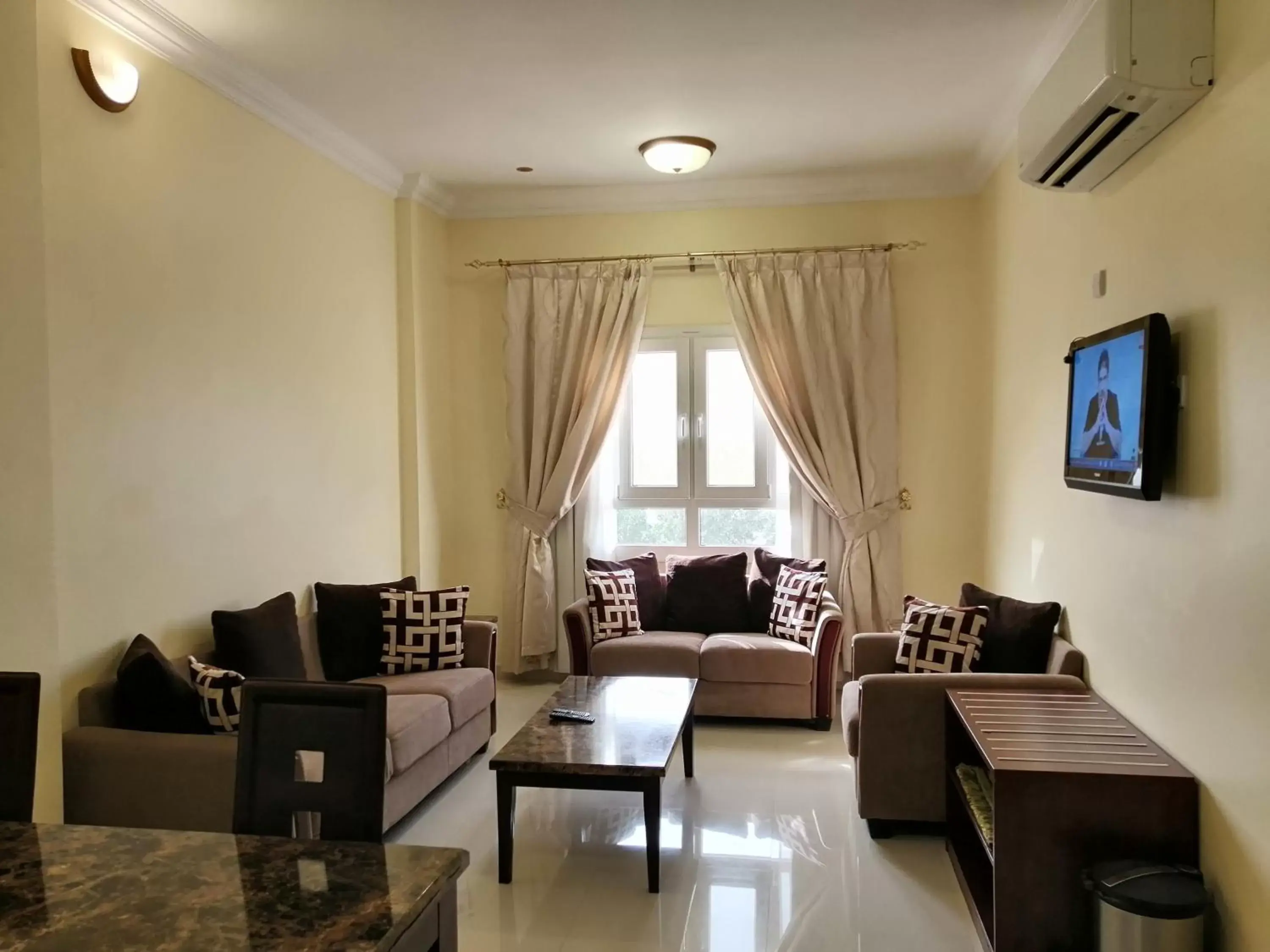 Living room, Seating Area in Nizwa Hotel Apartments