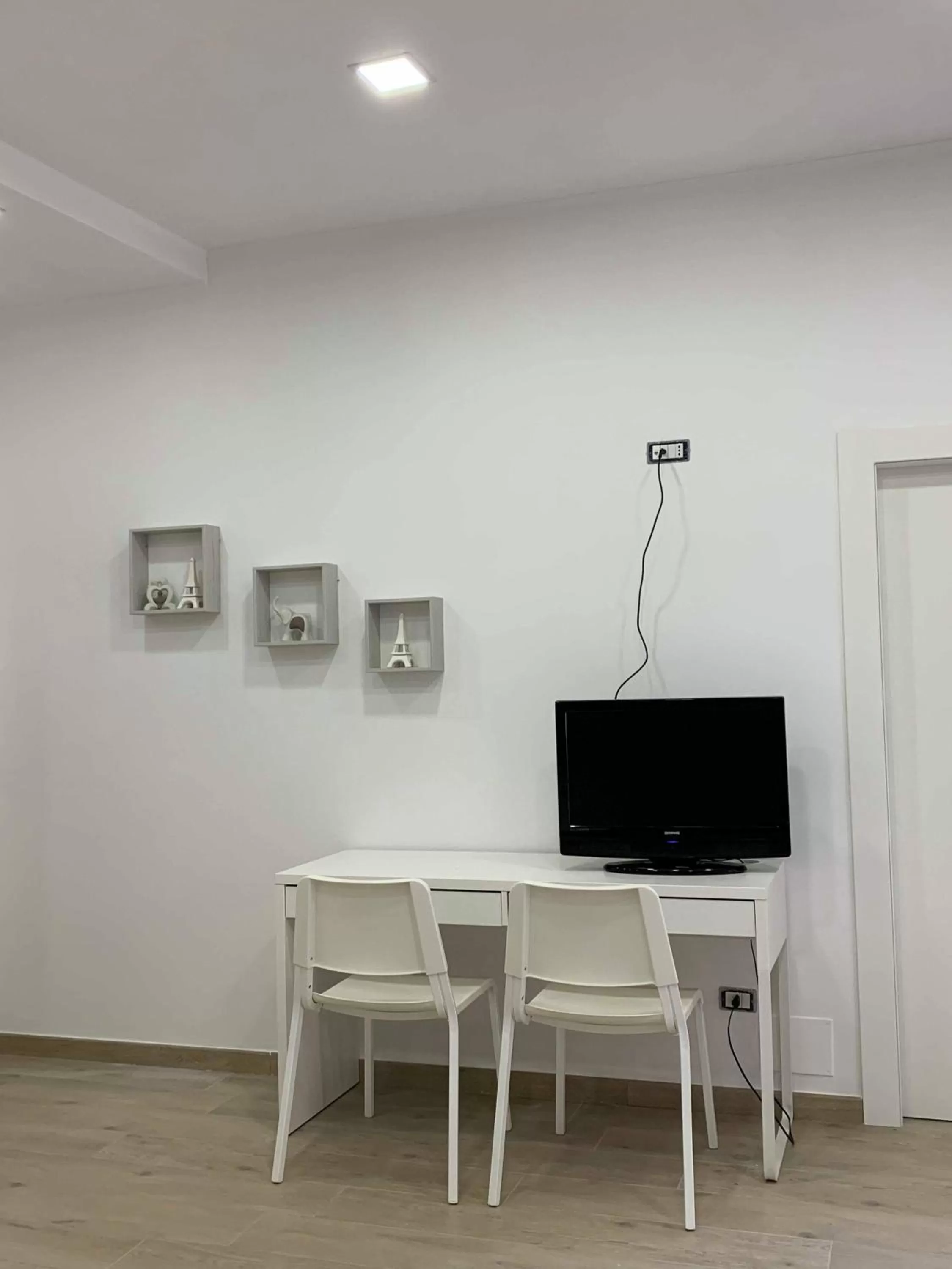 TV and multimedia, TV/Entertainment Center in La Rosa del Vesuvio