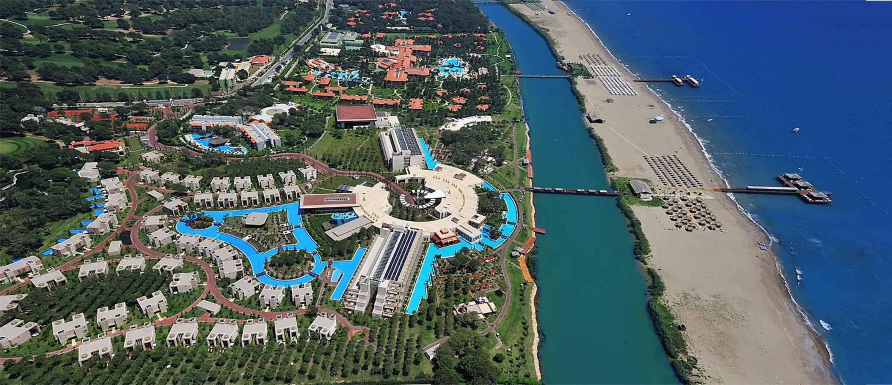 Bird's eye view, Bird's-eye View in Gloria Serenity Resort