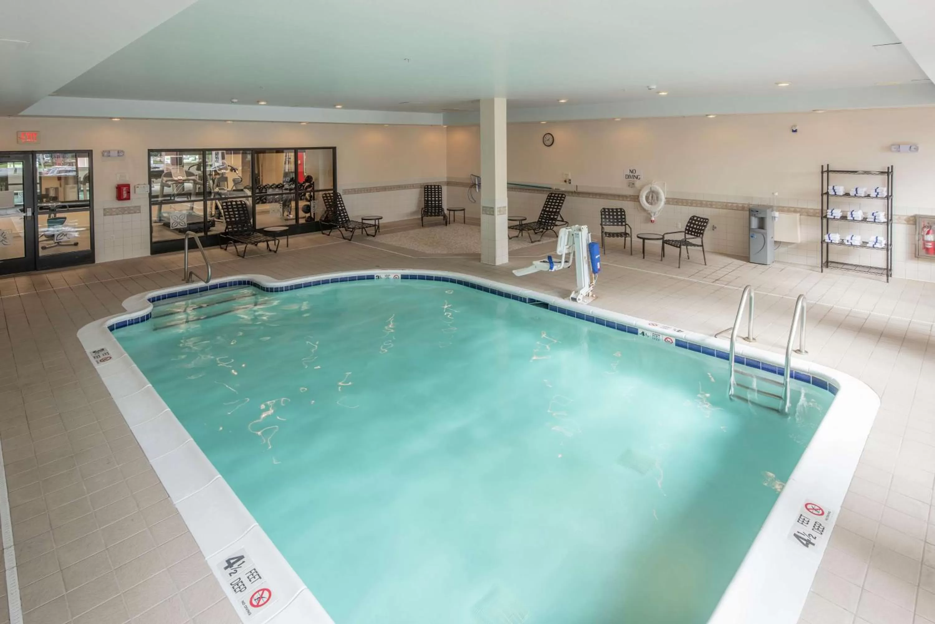 Swimming pool in Hilton Garden Inn Albany Medical Center