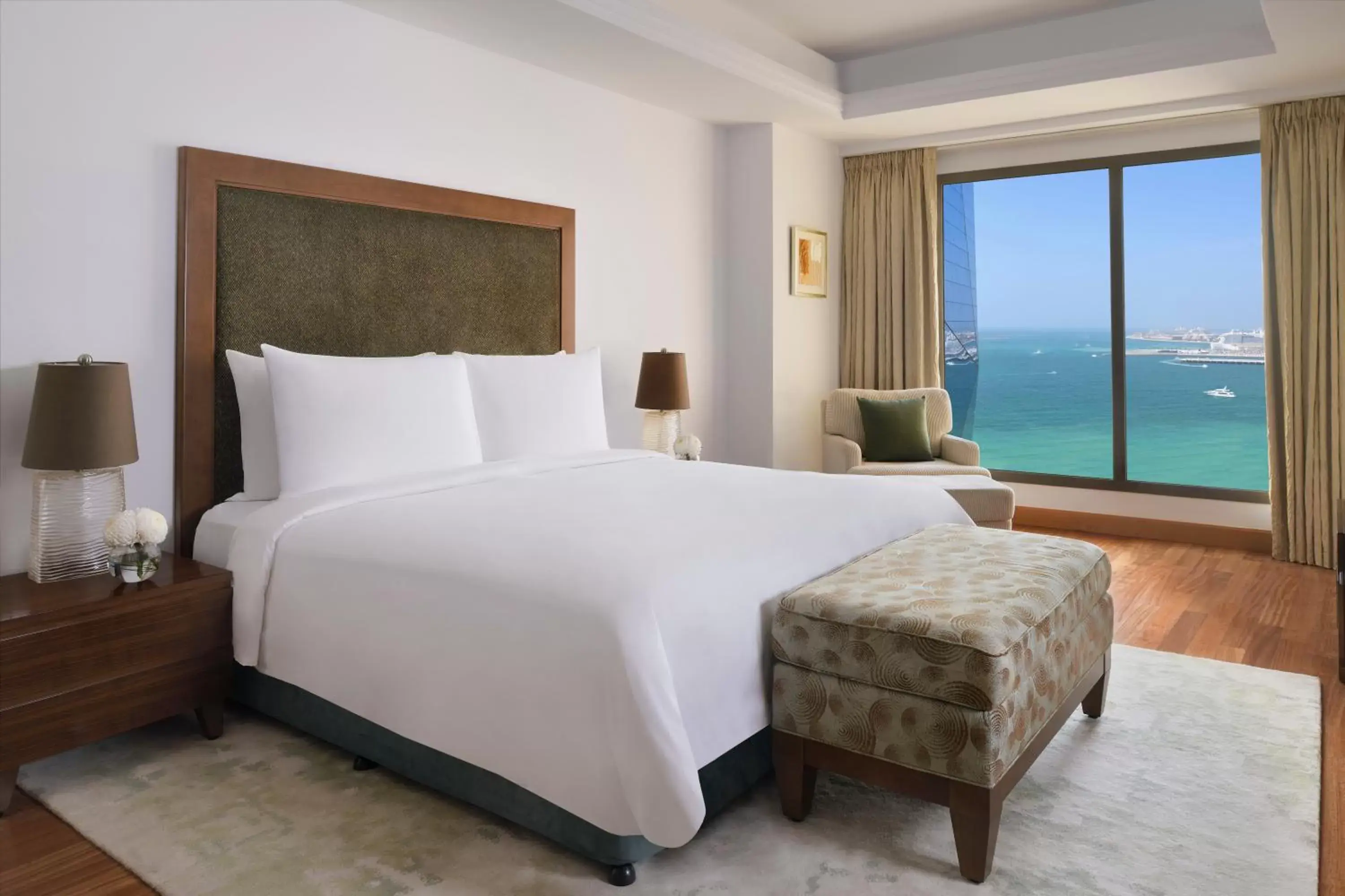 Bed in Mövenpick Hotel Jumeirah Beach