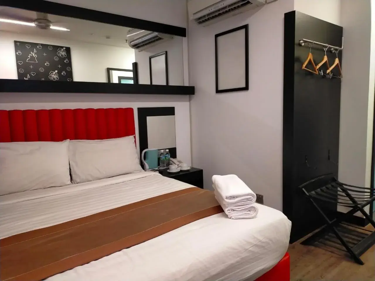 Bedroom, Bed in Lazdana Hotel Kuala Lumpur