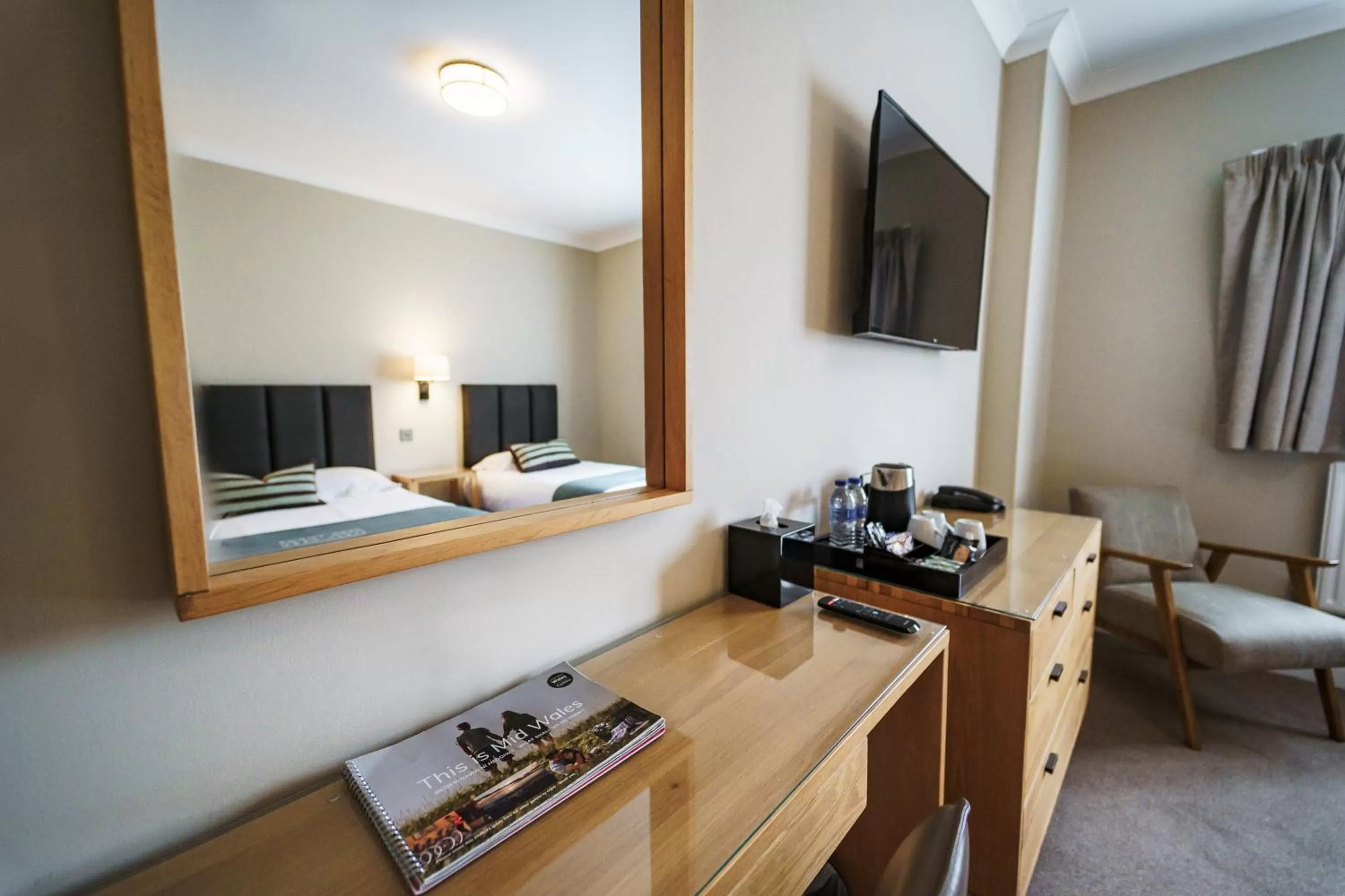 TV and multimedia in Aberystwyth Park Lodge Hotel