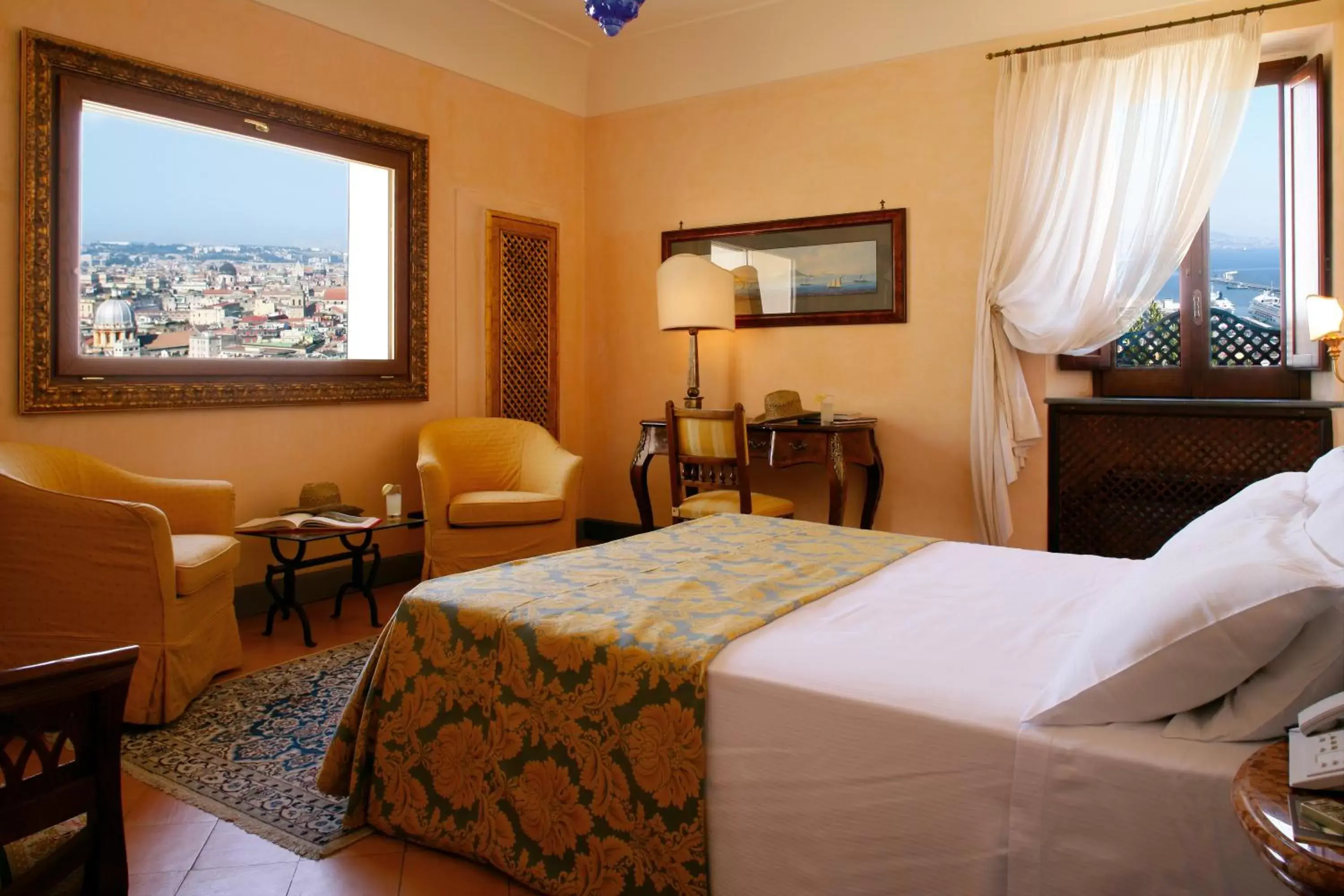 Bedroom, Bed in San Francesco al Monte