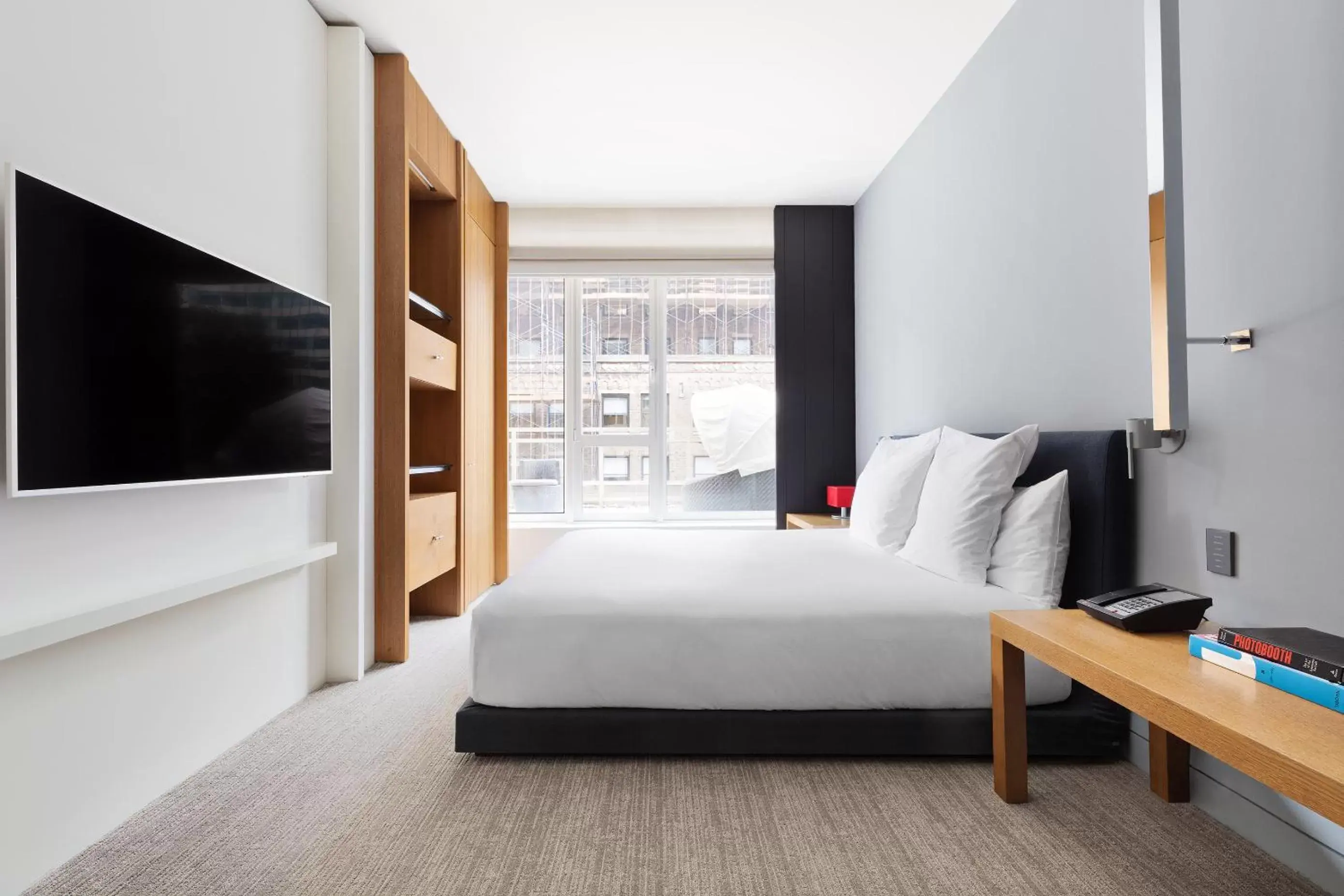 Bed in Andaz 5th Avenue-a concept by Hyatt