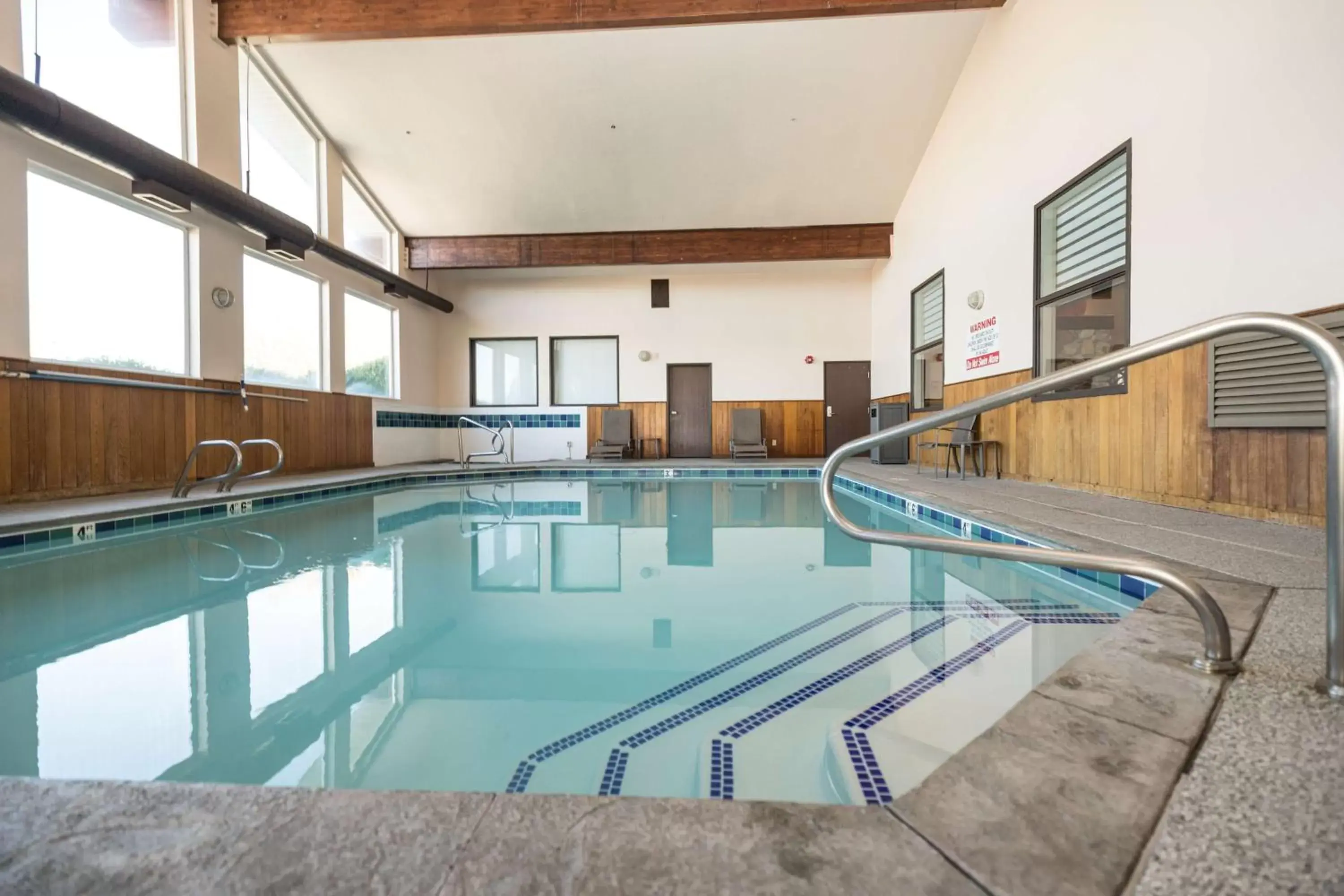 On site, Swimming Pool in Best Western Sawtooth Inn and Suites