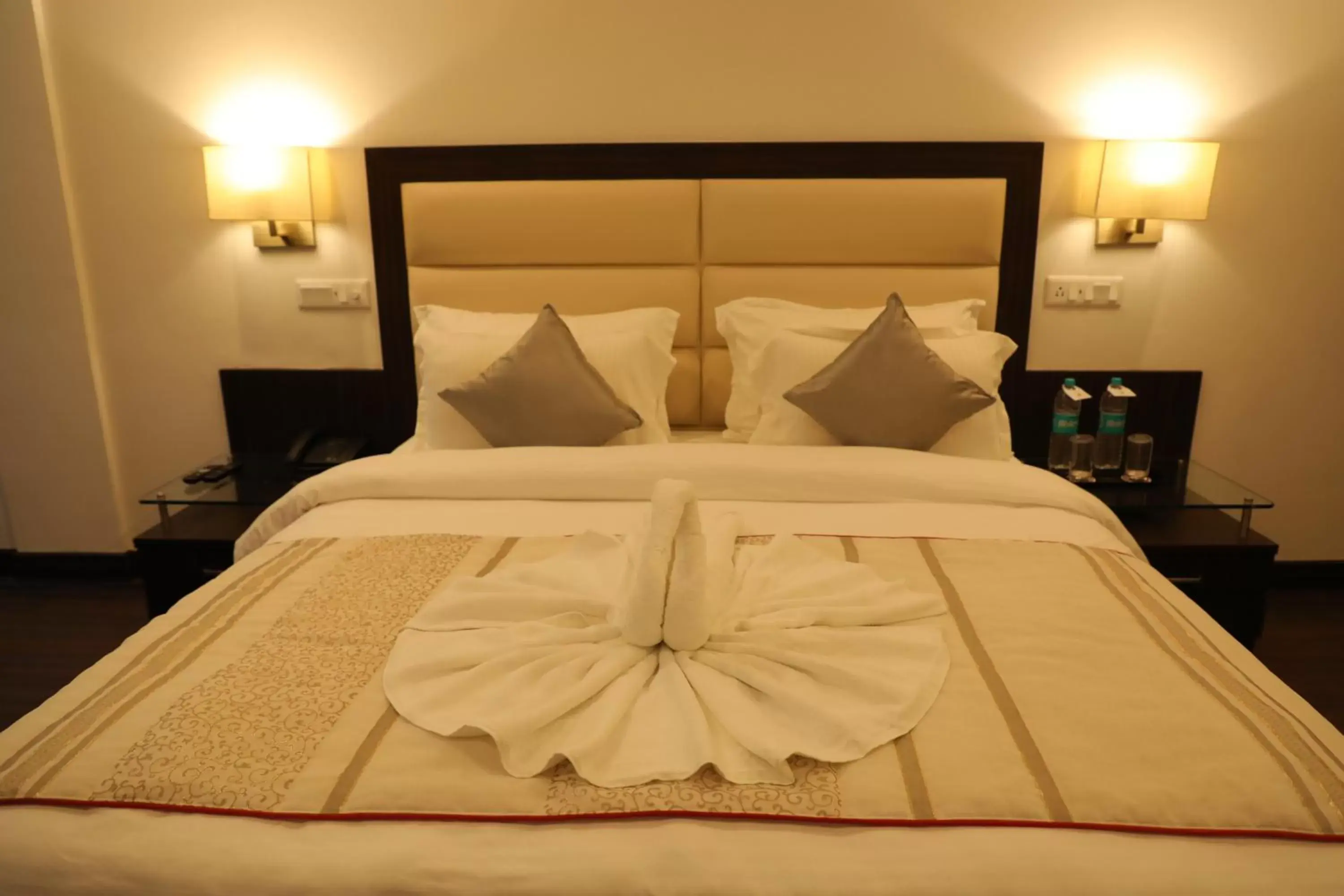 Bed in Hotel Natraj Rishikesh