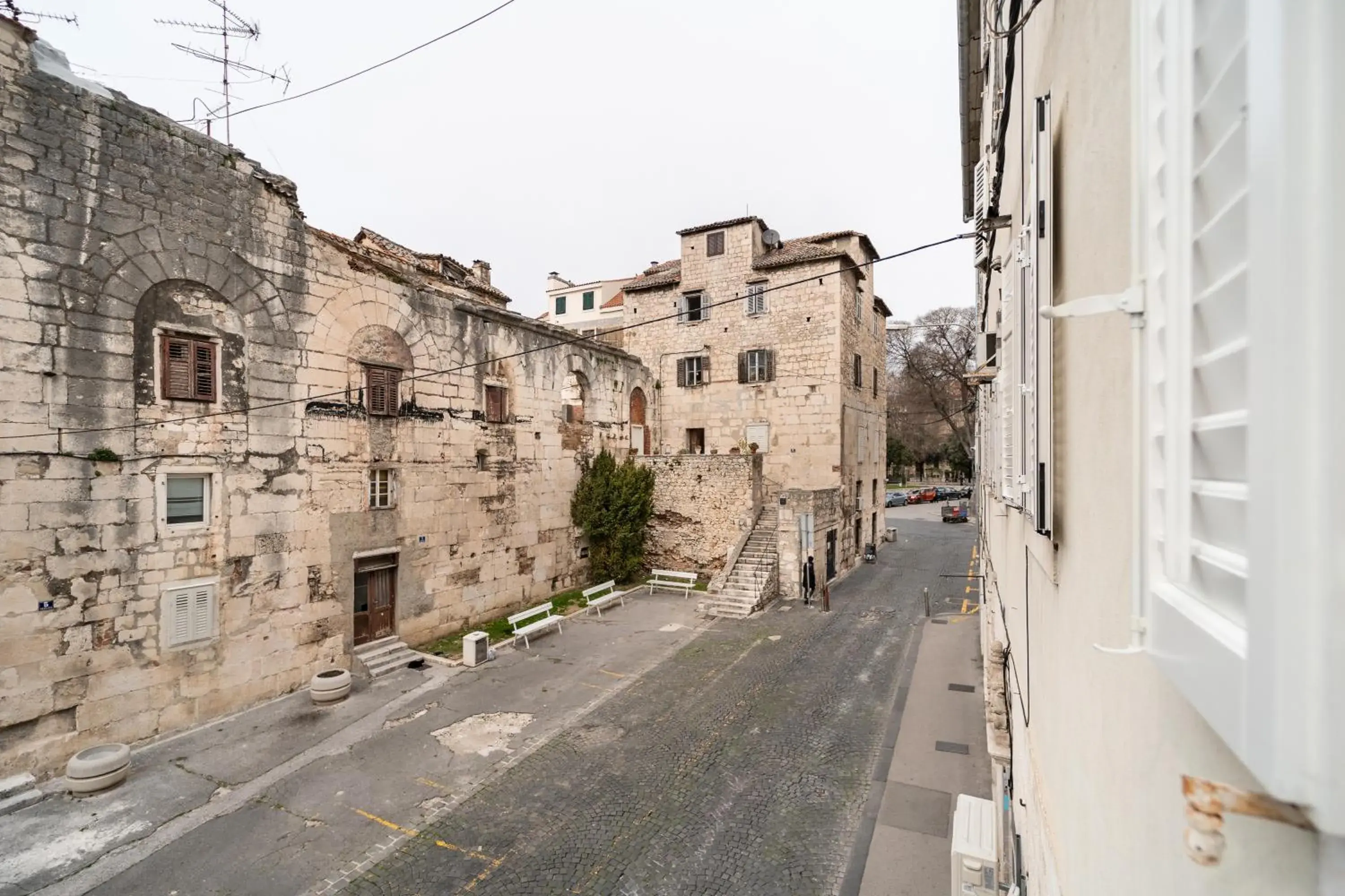 Neighborhood in Tifani Luxury Rooms