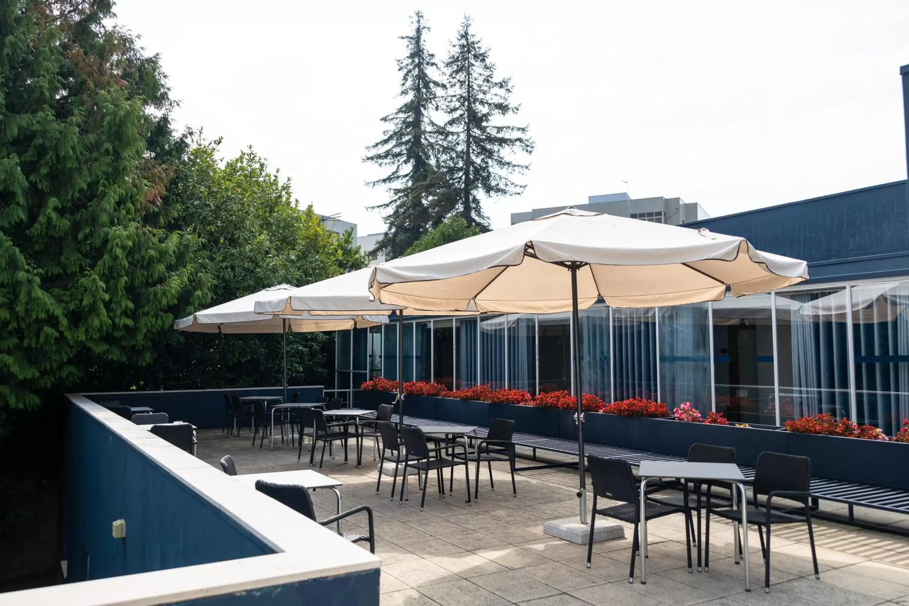 Balcony/Terrace, Restaurant/Places to Eat in Hotel Villa Garden Braga