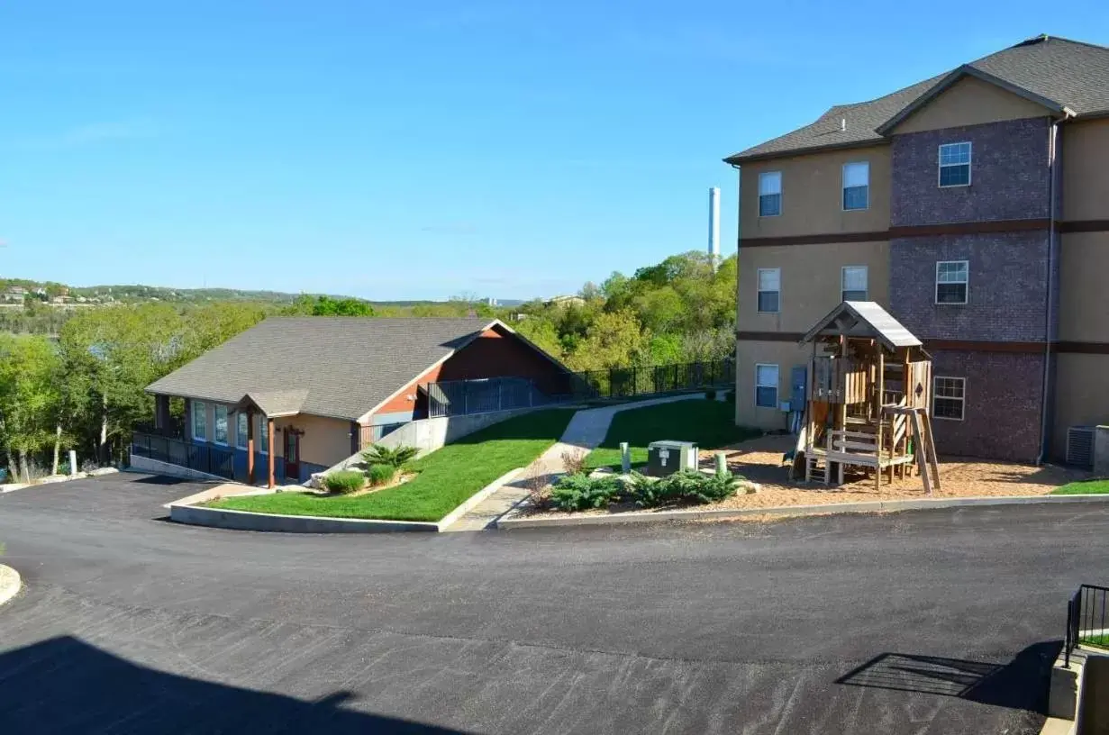Property Building in Rockwood Condos on Table Rock Lake
