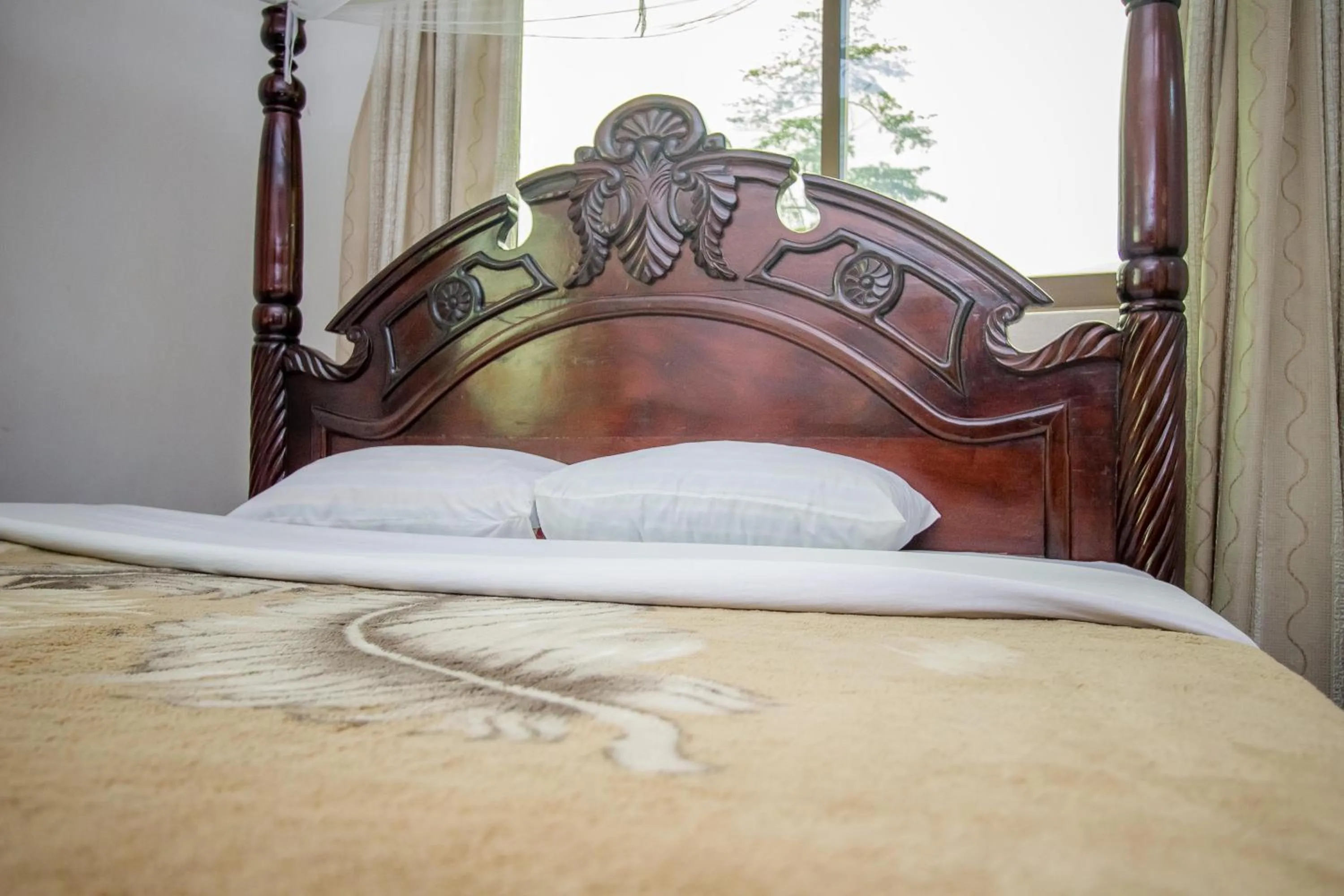 Photo of the whole room in Minister's Village Hotel