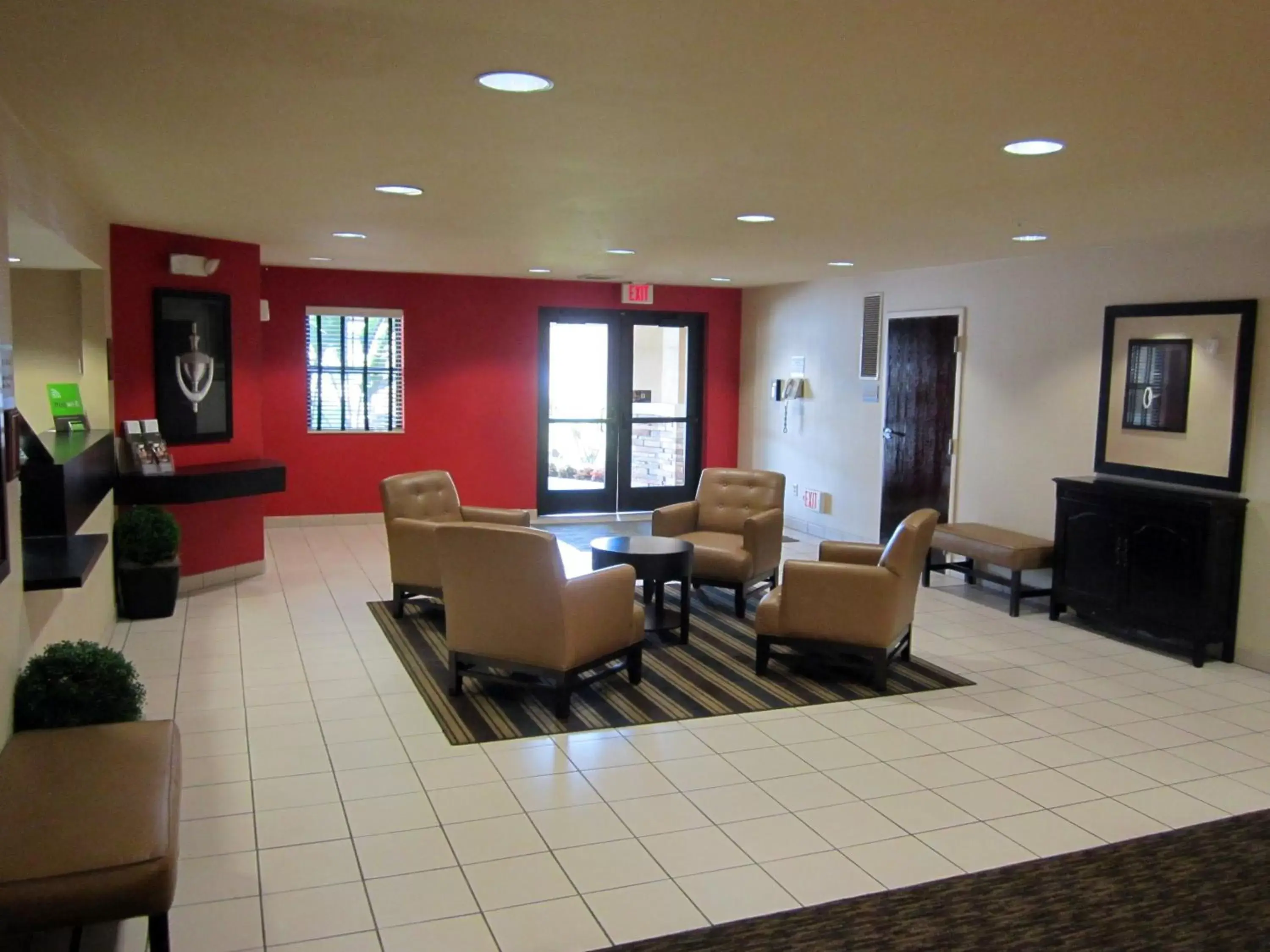 Lobby or reception, Lobby/Reception in Extended Stay America Suites - Orange County - Katella Ave