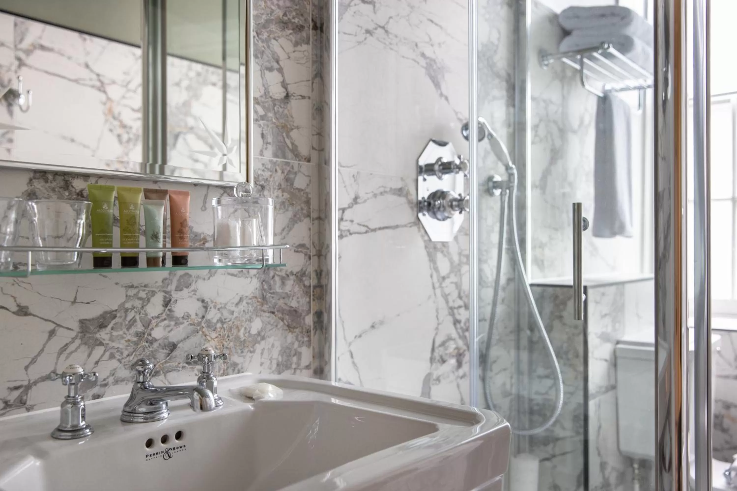 Shower in The Relais Henley