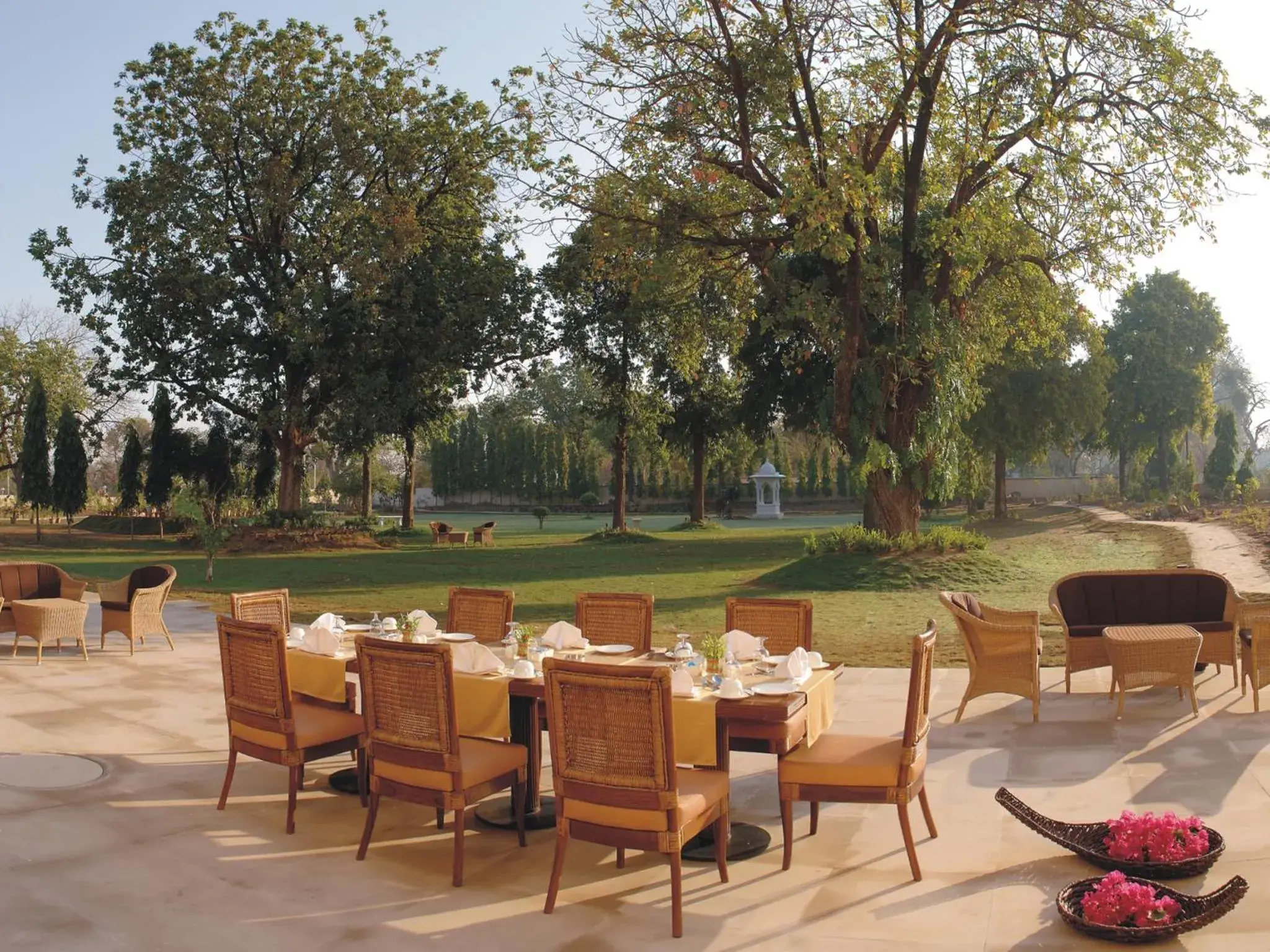 Restaurant/Places to Eat in The Lalit Temple View Khajuraho