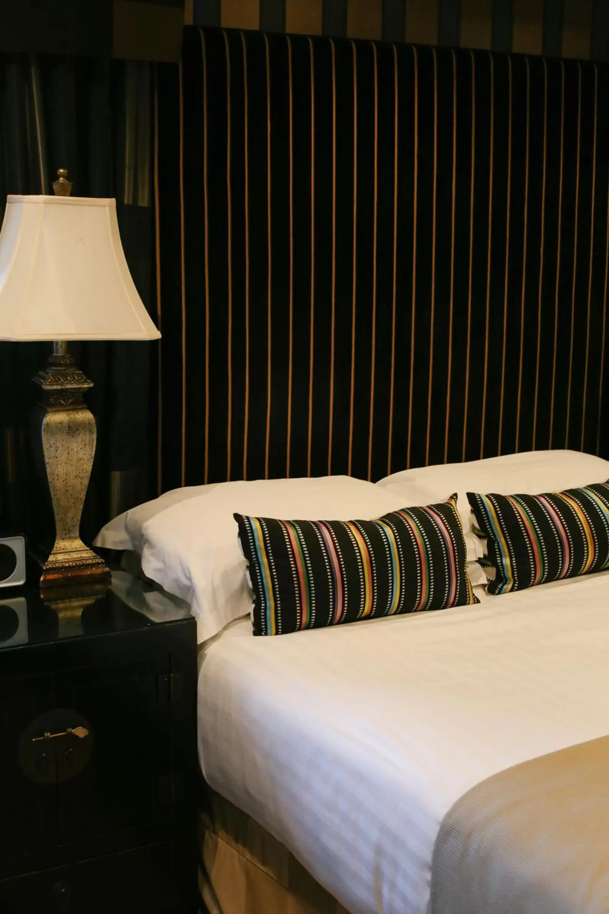 Bed in Nira Caledonia Bed in Nira Caledonia