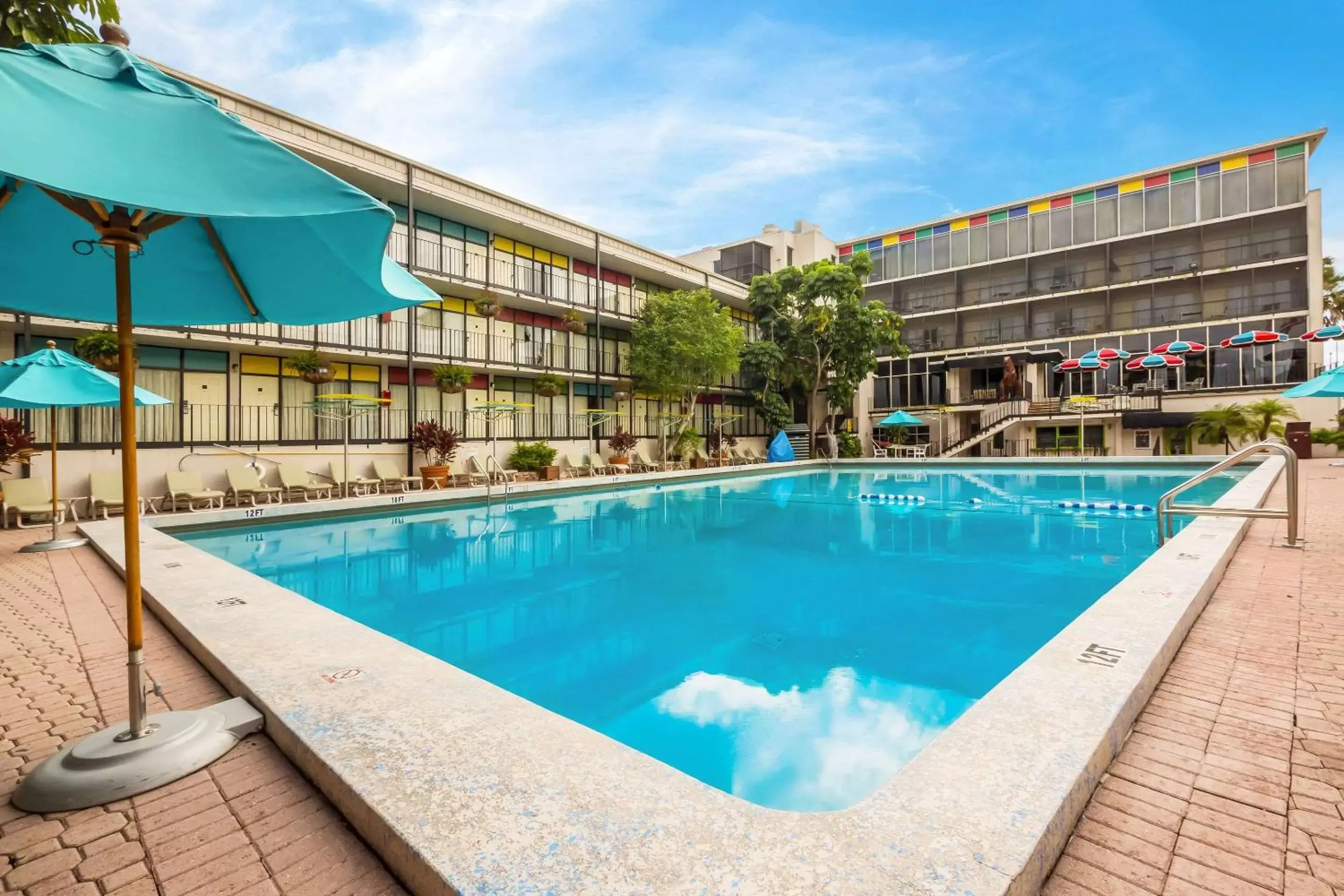 On site, Swimming Pool in Econo Lodge Winter Haven Chain of Lakes