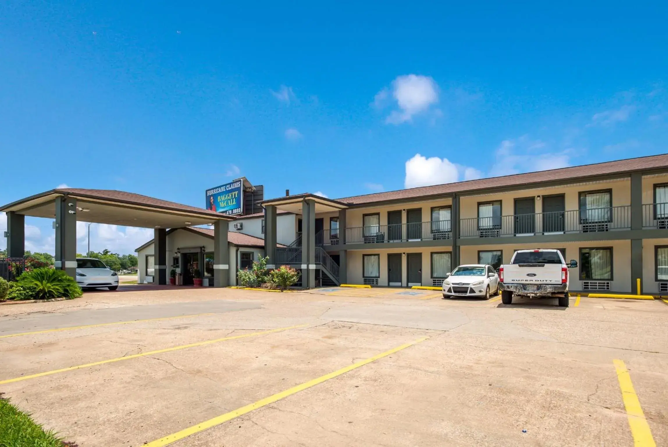 Property Building in Econo Lodge Lake Charles University Area